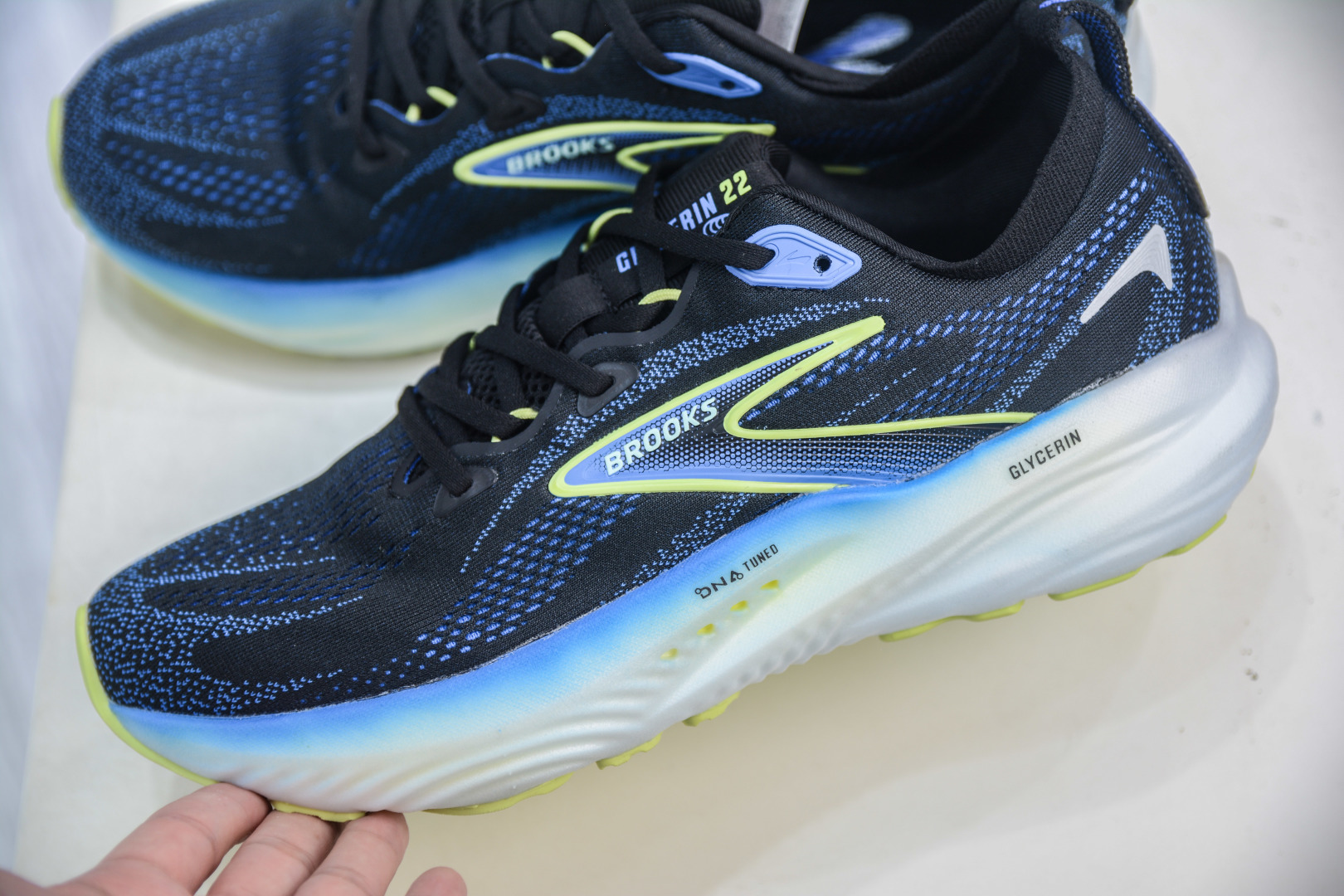 210 Brooks Glycerin GTS 22 布鲁克斯舒适百搭宽版防滑耐磨 低帮 休闲马拉松长跑跑步鞋 110445 1D 002