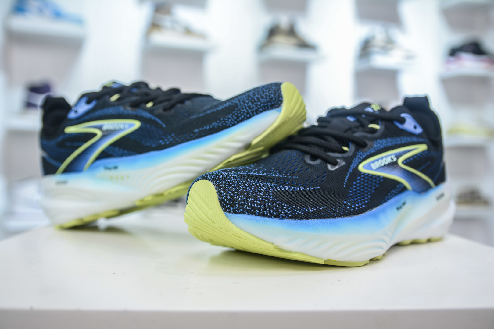 210 Brooks Glycerin GTS 22 布鲁克斯舒适百搭宽版防滑耐磨 低帮 休闲马拉松长跑跑步鞋 110445 1D 002