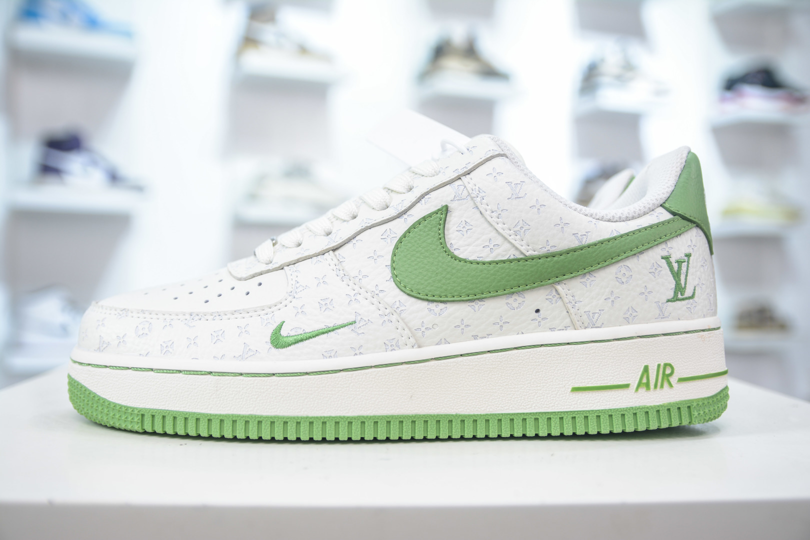 260 Louis Vuitton x NIke Air Force 1 LV联名-白绿  LW9279-016
