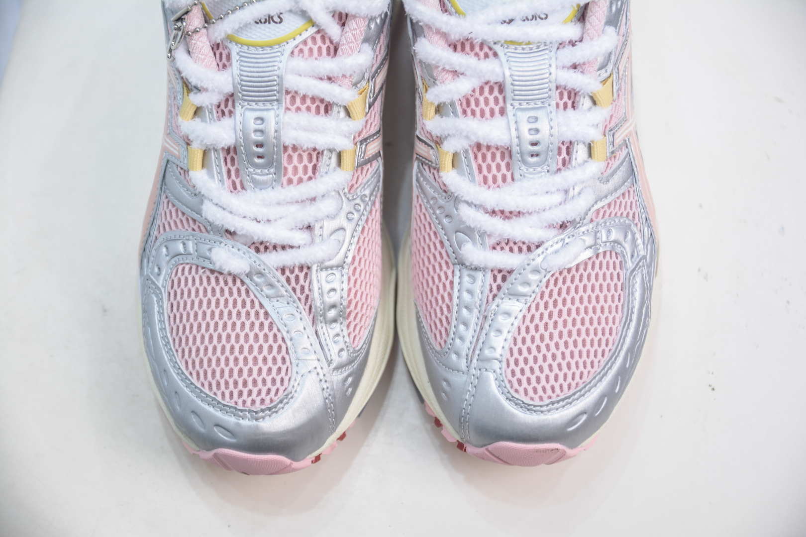 210 Asics GEL-Kahana NIMBUS 10.1 耐磨透气低帮休闲鞋  1203A865-702