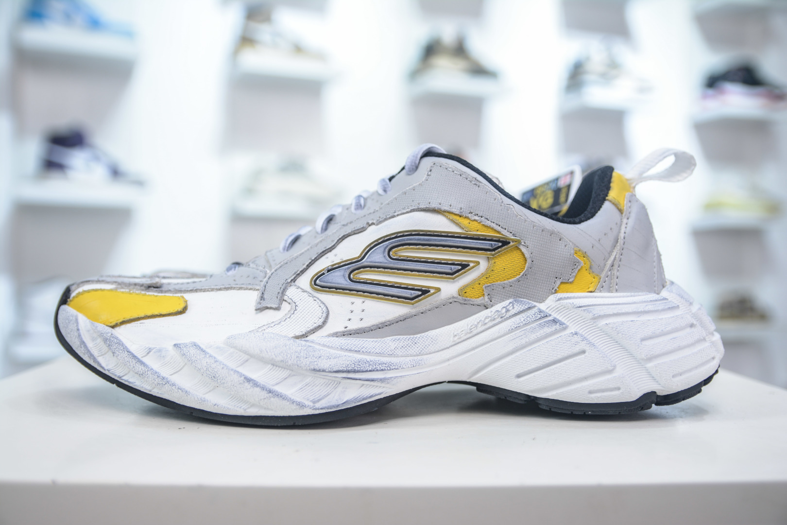 380 VG版 Balenciaga Monday 巴黎世家圆头厚底低帮老爹鞋  825418 WDWTS 1971