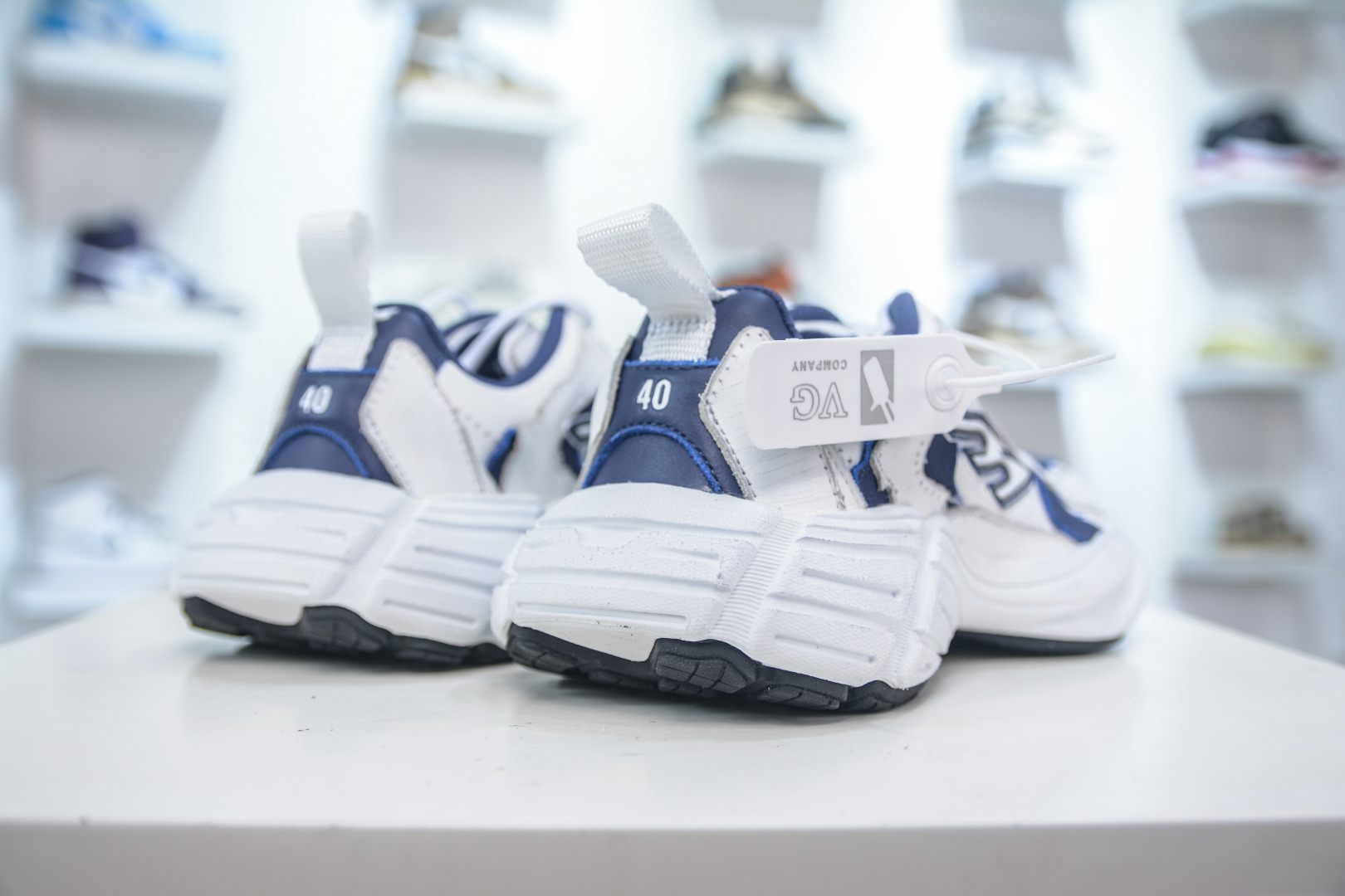 380 VG版 Balenciaga Monday 巴黎世家圆头厚底低帮老爹鞋  825418 WDWTS 4090