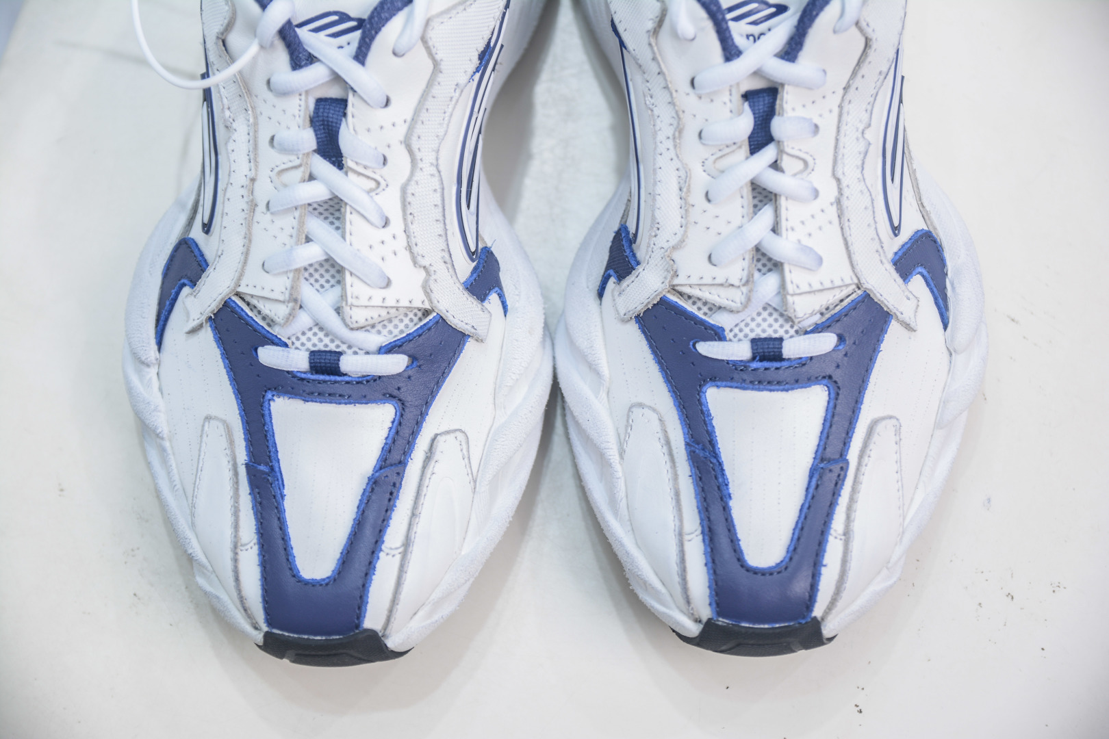 380 VG版 Balenciaga Monday 巴黎世家圆头厚底低帮老爹鞋  825418 WDWTS 4090