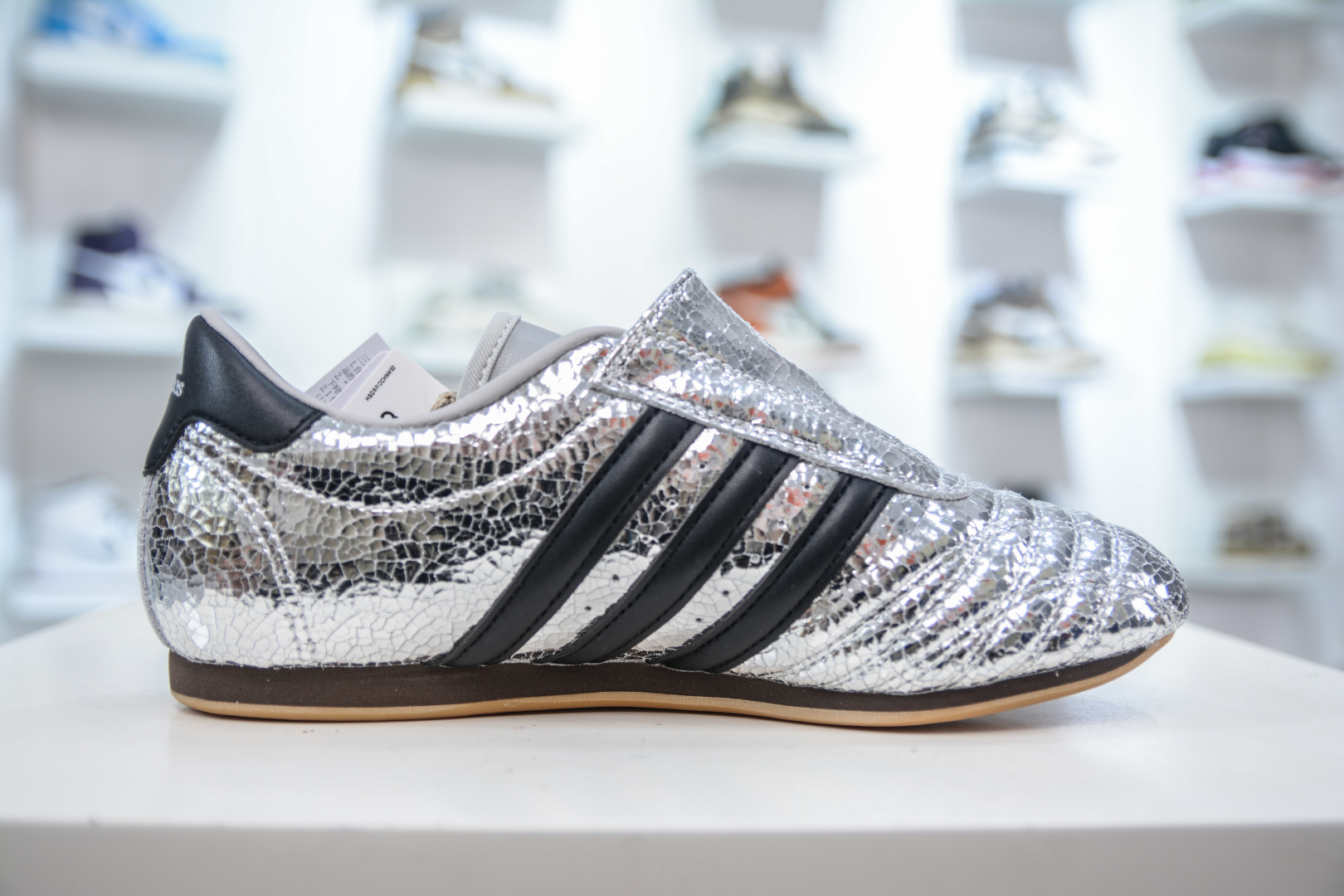 Adidoriginals Taekwondo Low 跆拳道系列 经典复古薄底训练慢跑鞋 JH9664