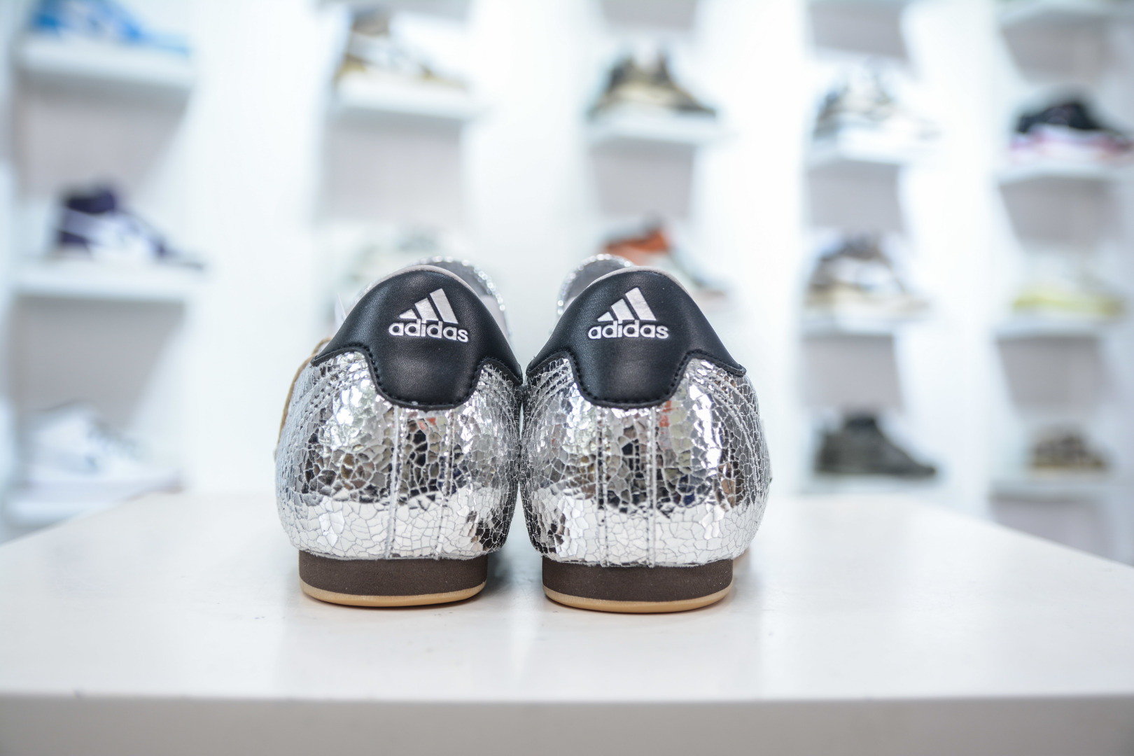 Adidoriginals Taekwondo Low 跆拳道系列 经典复古薄底训练慢跑鞋 JH9664