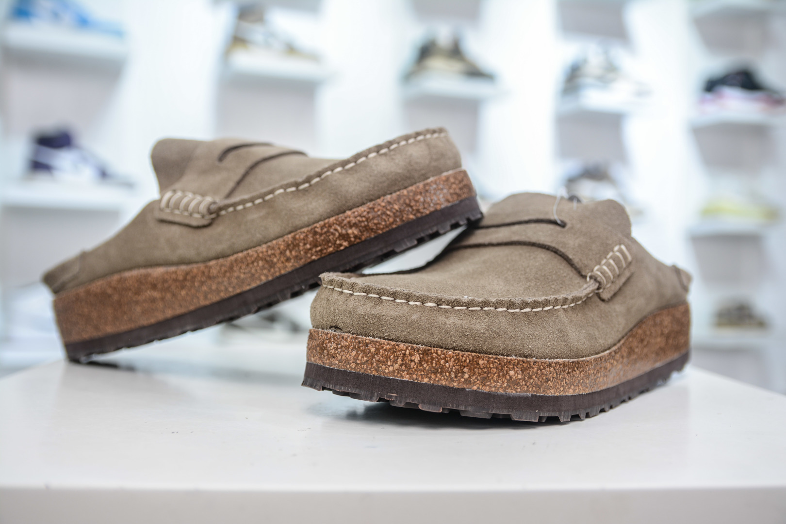 勃肯 Birkenstock 优雅老钱风 乐福拖广东原产 德国百年知名鞋履品牌·勃肯Birkenstock 勃肯