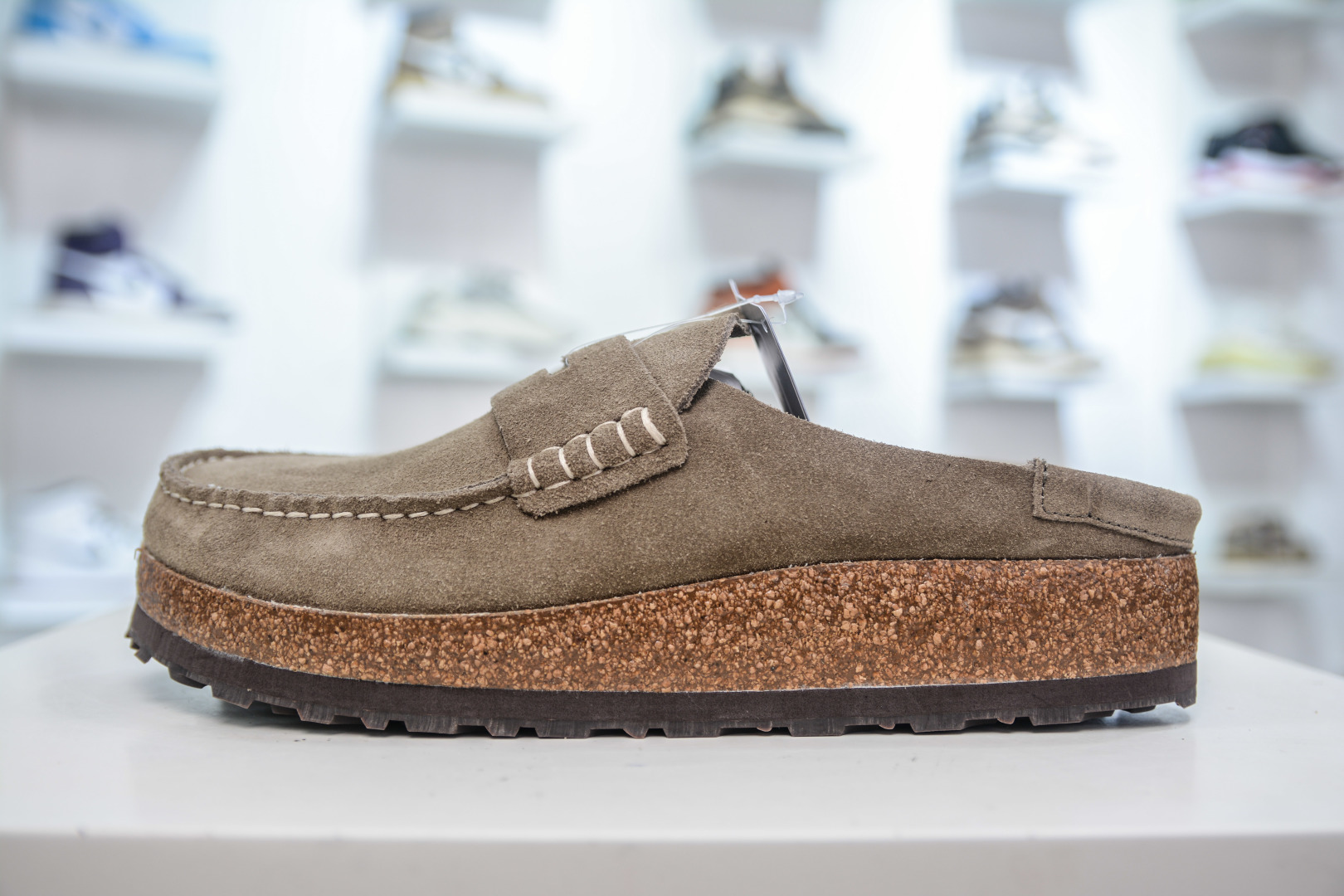 勃肯 Birkenstock 优雅老钱风 乐福拖广东原产 德国百年知名鞋履品牌·勃肯Birkenstock 勃肯
