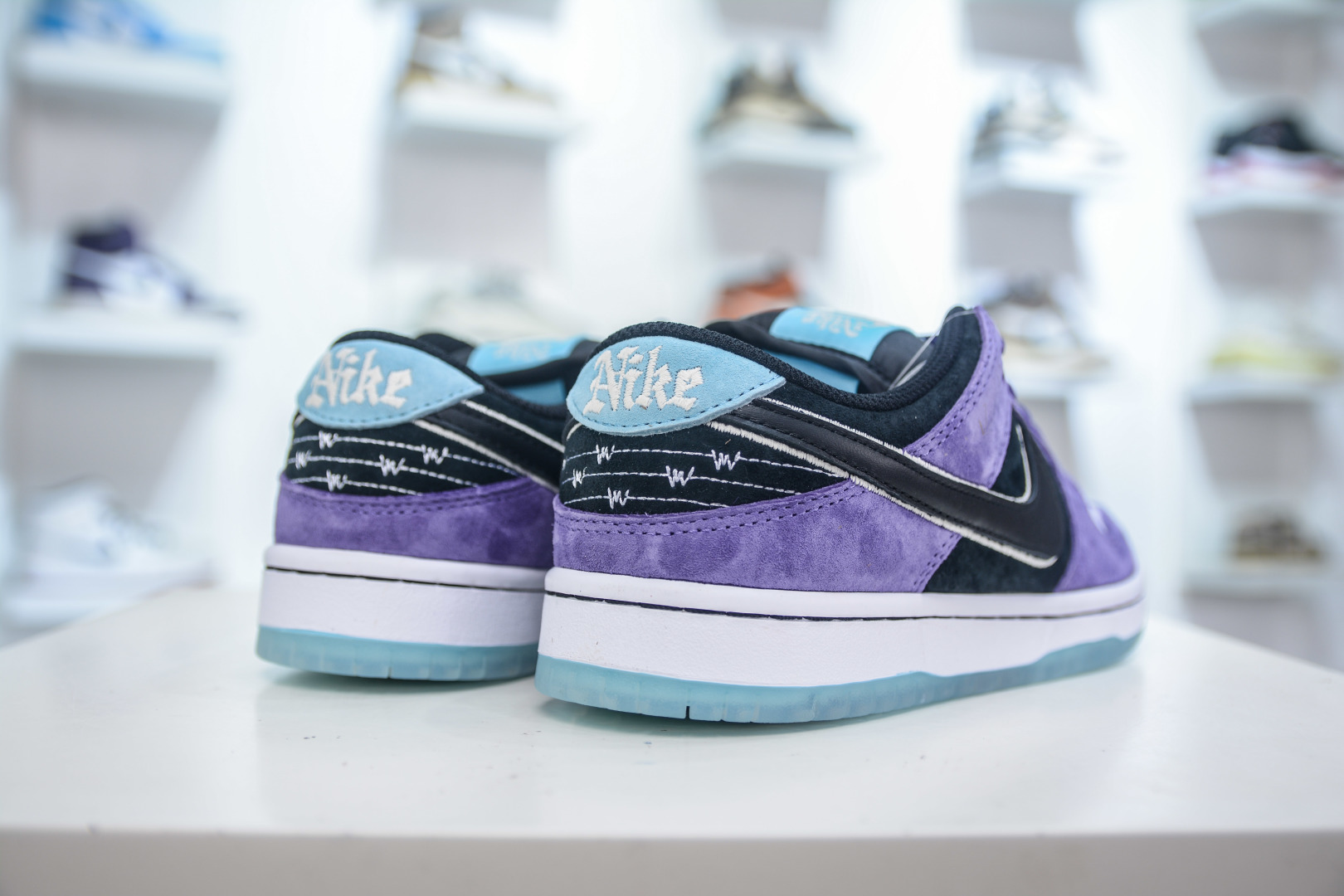 Hayley Wilsx NK Dunk SB DUNK LOW PRO 联名紫黑白 HJ0513-500