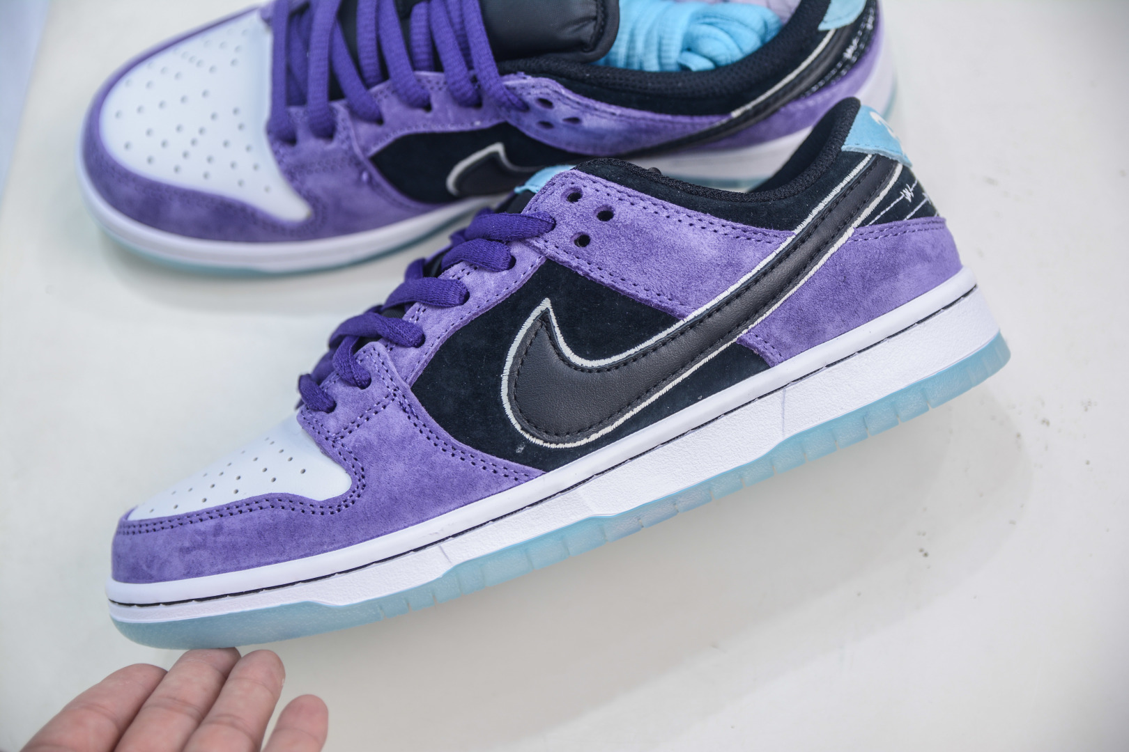Hayley Wilsx NK Dunk SB DUNK LOW PRO 联名紫黑白 HJ0513-500
