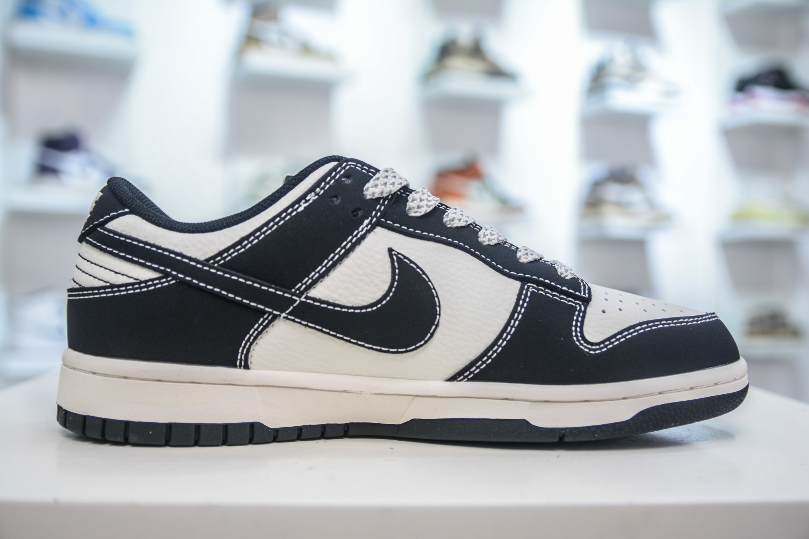 Nike SB Dunk Low "Money Cat" Black White Fashion Sneakers - Size 36-45 4 cmp i1753104981942 1250 0 2