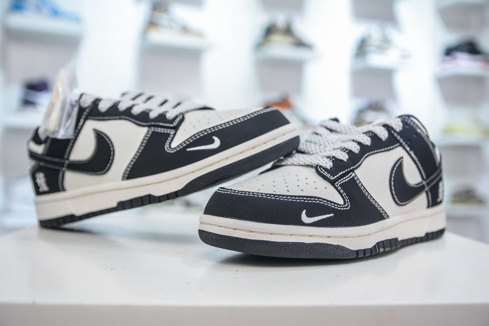 Nike SB Dunk Low "Money Cat" Black White Fashion Sneakers - Size 36-45 5 cmp i1753104983580 7994 0 3