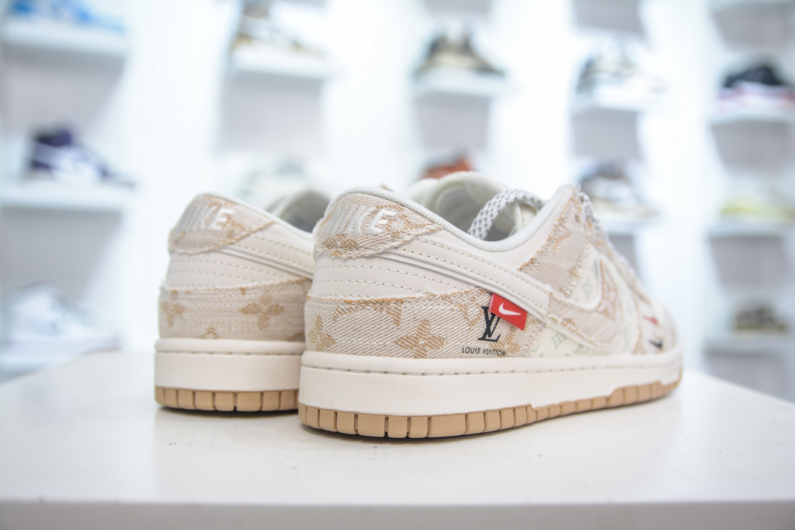 Nike SB Dunk Low x Louis Vuitton White Yellow Denim Shoes 6 cmp i1753199419642 5366 0 5