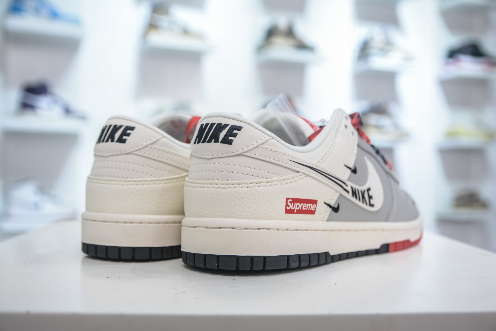 Nike SB Dunk Low x Supreme Grey White Sneakers Premium Quality, Best Price 6 cmp i1753199469092 1798 0 5