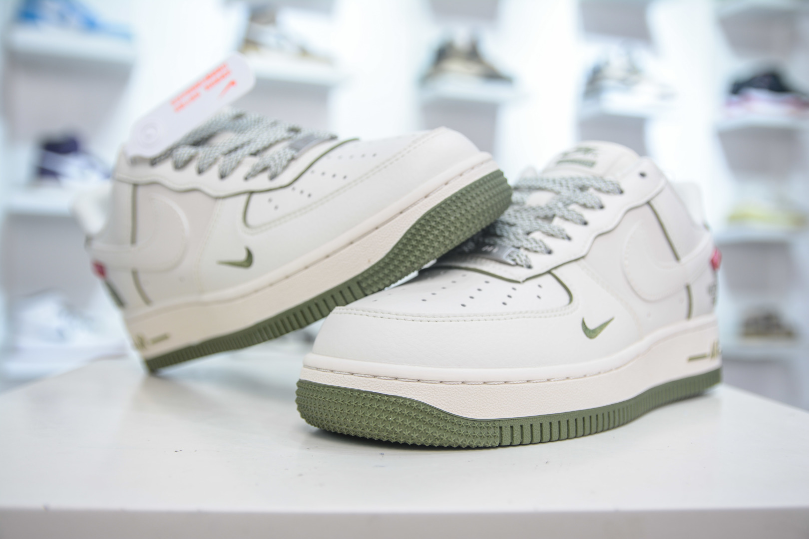 Nike Air Force 1 Low '07 x The North Face White Green Collaboration Shoes 5 cmp i1753199759759 9685 0 3