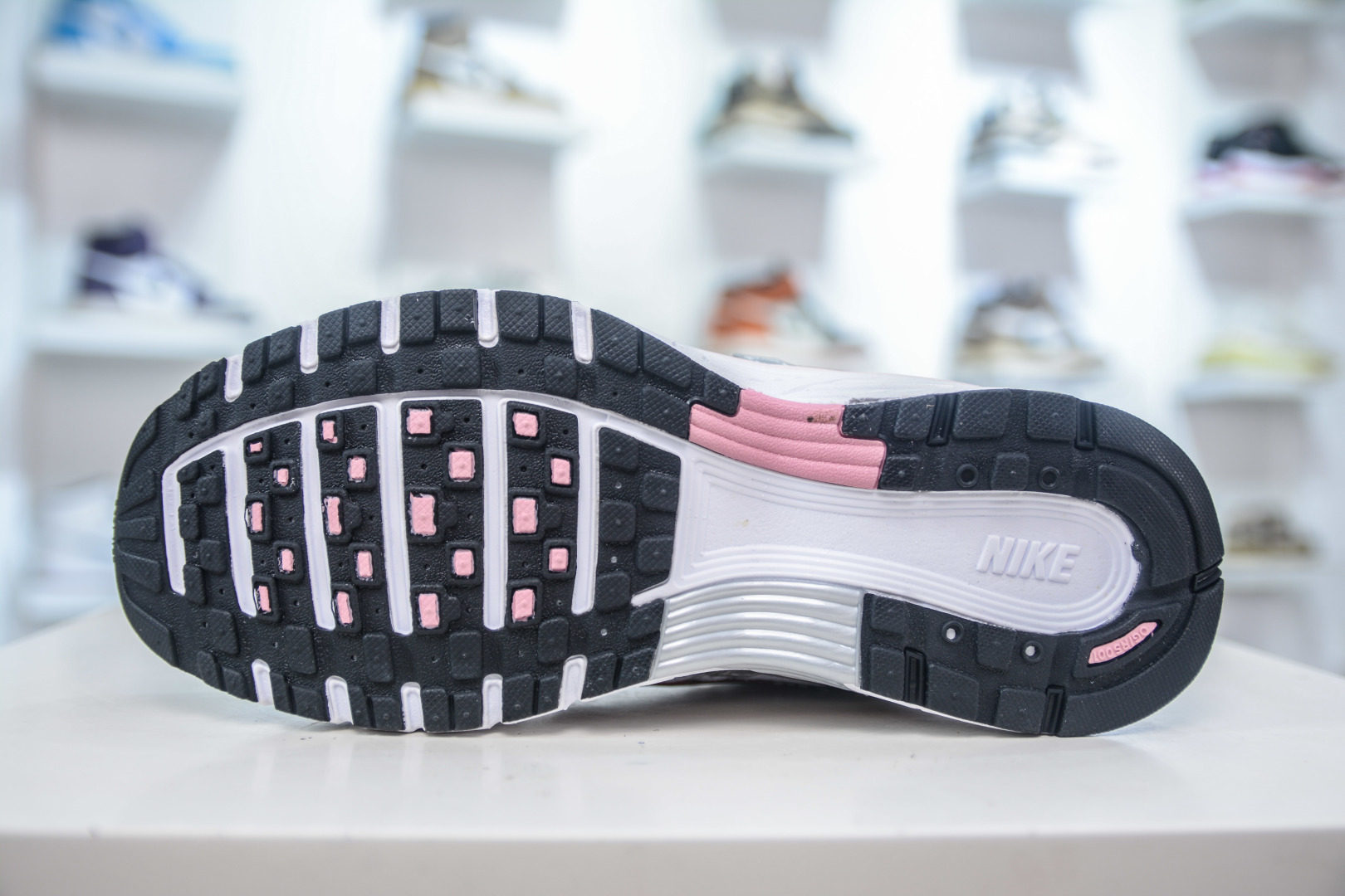 Nike Initiator Running 耐克INS 超火复古老爹跑鞋 BV1021-108