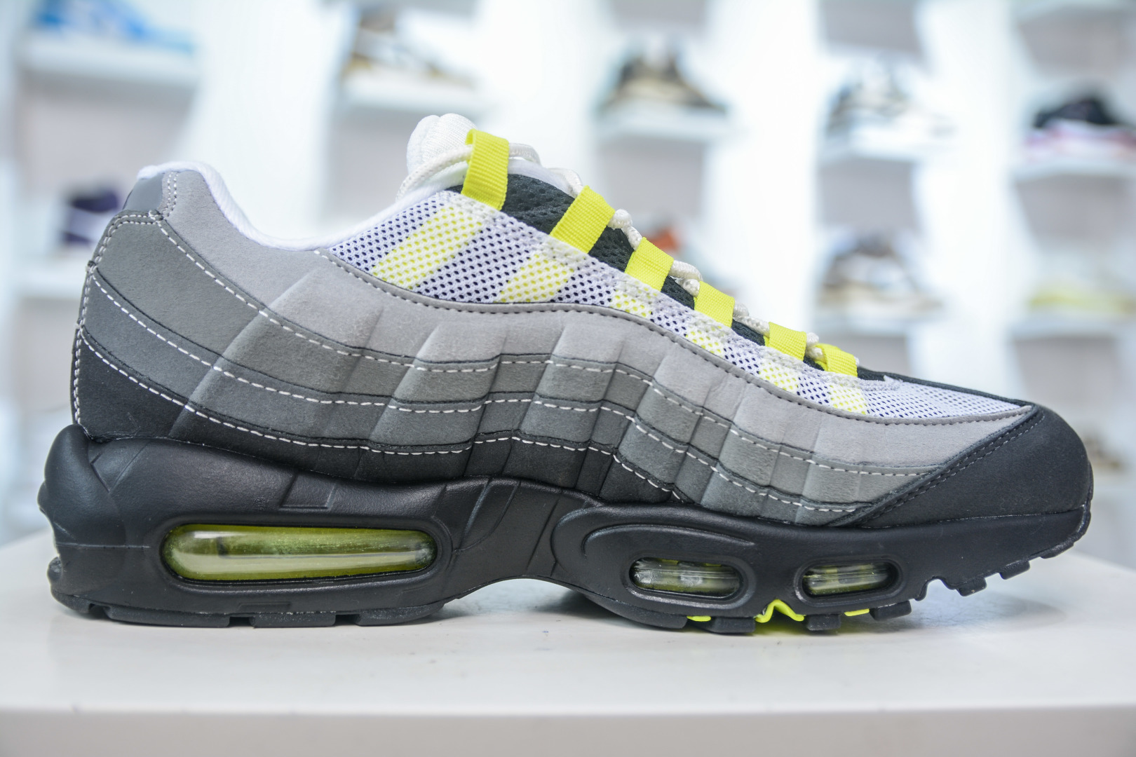 NK Air Max 95 复古减震气垫跑鞋 经典重温 CT1689-001