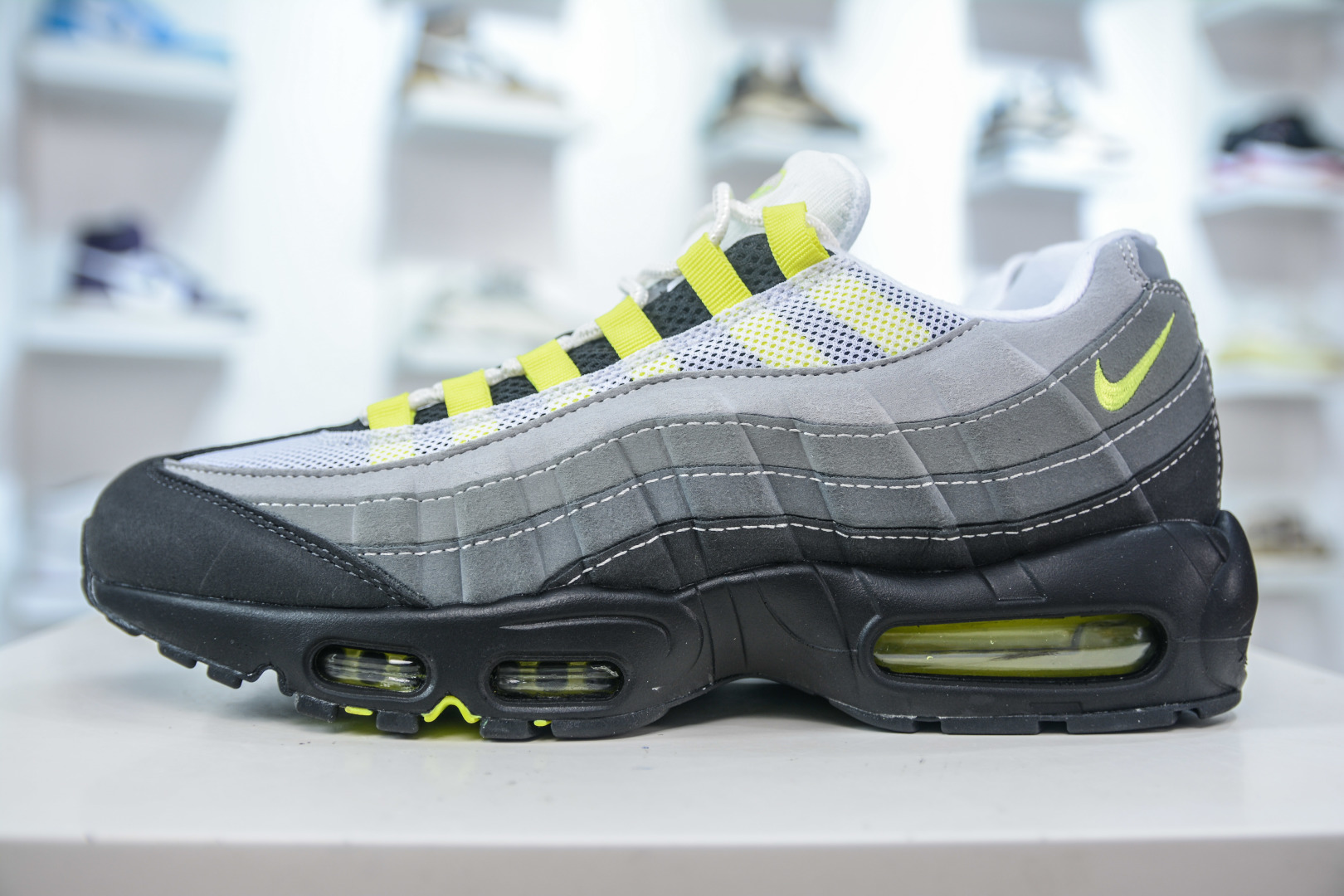 NK Air Max 95 复古减震气垫跑鞋 经典重温 CT1689-001