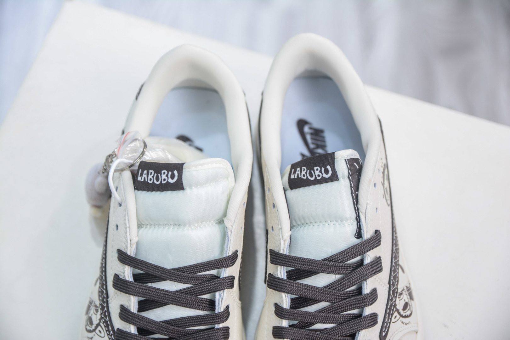 Air Jordan AJ1 Low X LABUBU 低帮联名拉布布-白棕 XS2025-051
