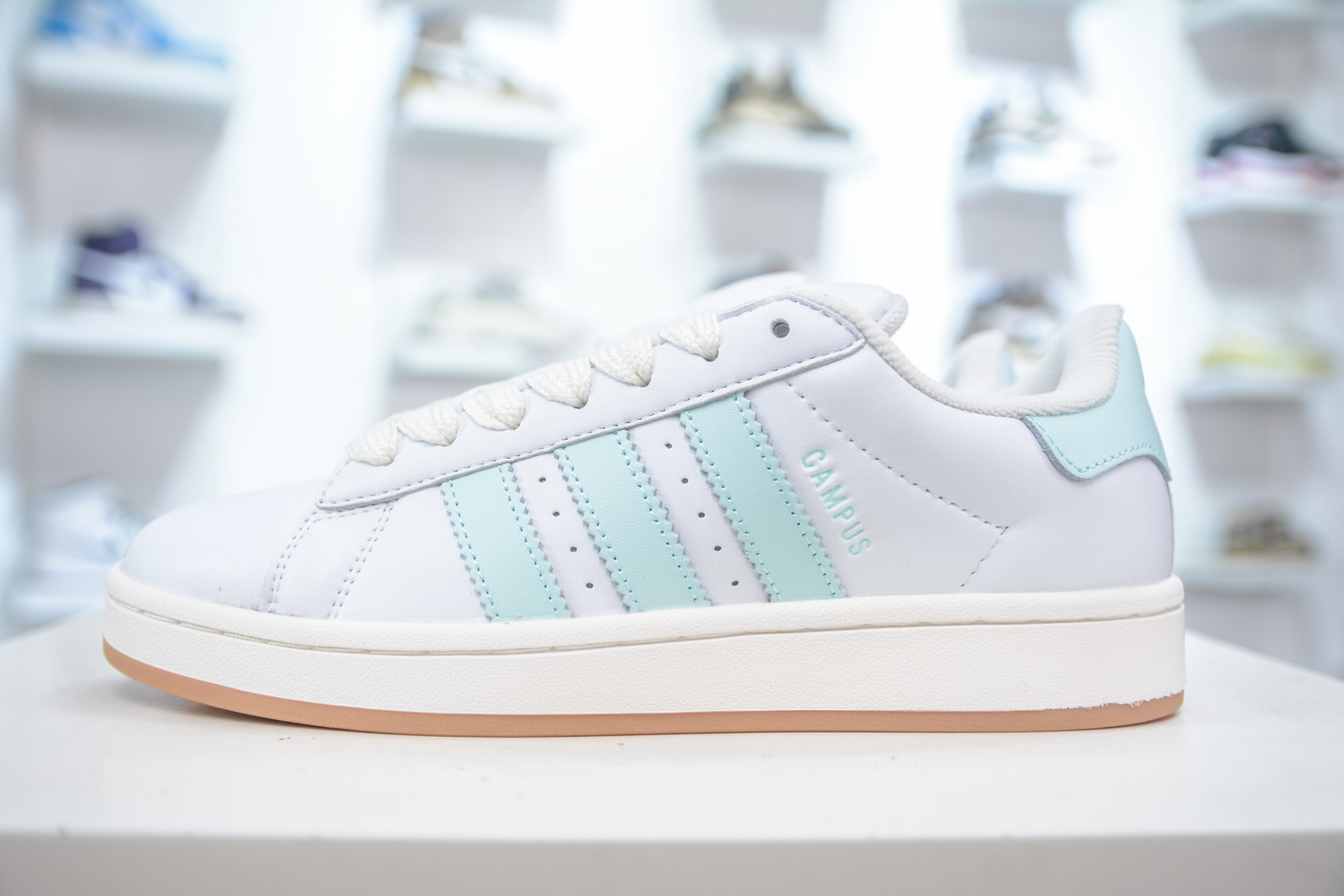Adidas Originals Campus 00s - Classic Retro Low-Top Sneakers - Light Blue 2 cmp i1753367506349 5868 0 0