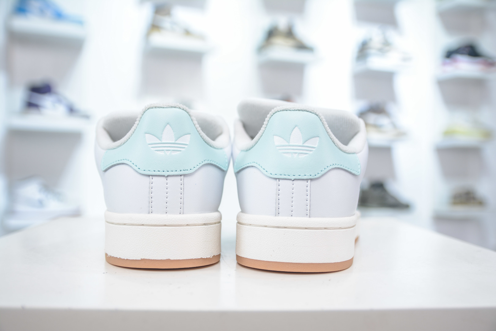 Adidas Originals Campus 00s - Classic Retro Low-Top Sneakers - Light Blue 3 cmp i1753367506355 1954 0 1