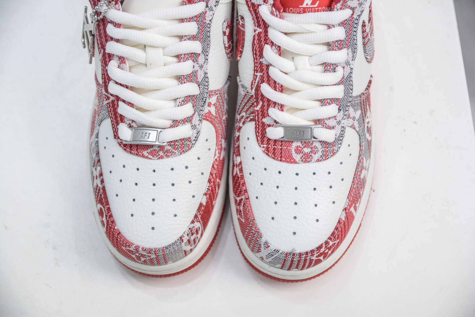 Louis Vuitton x Nike Air Force 1 White Red Denim Low-Top Sneakers 10 cmp i1753367559189 4955 0 8