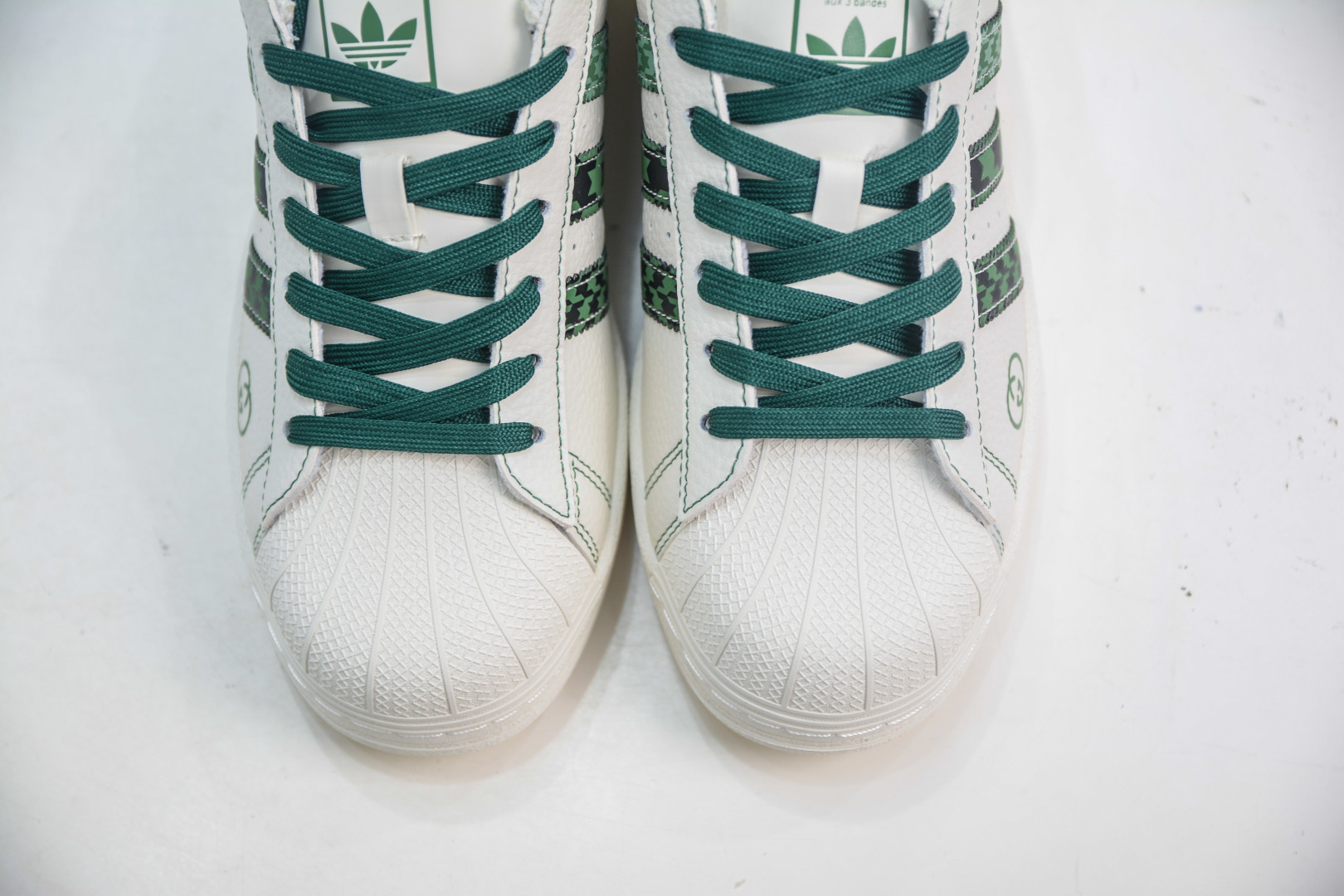 Adidas Originals Superstar x Gucci "Shelltoe" Classic Retro Sneakers 10 cmp i1753367998749 6592 0 8