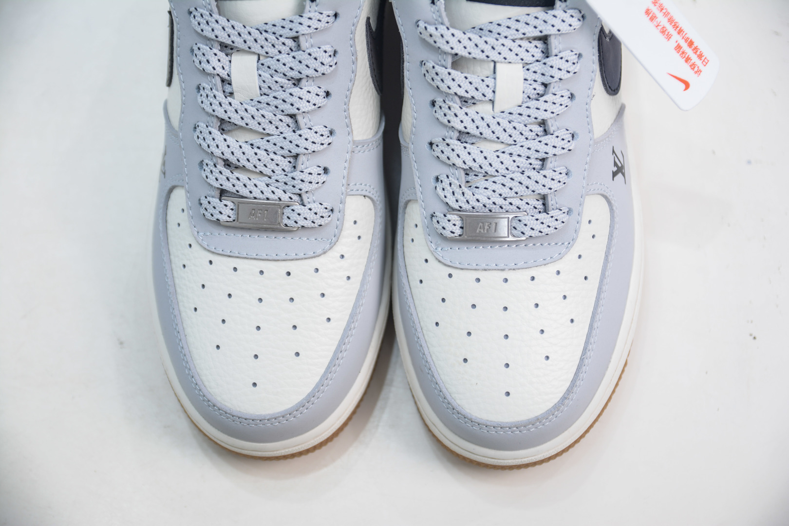Nike Air Force 1 Low x Louis Vuitton Grey White Shoes 9 cmp i1753456654067 3342 0 8