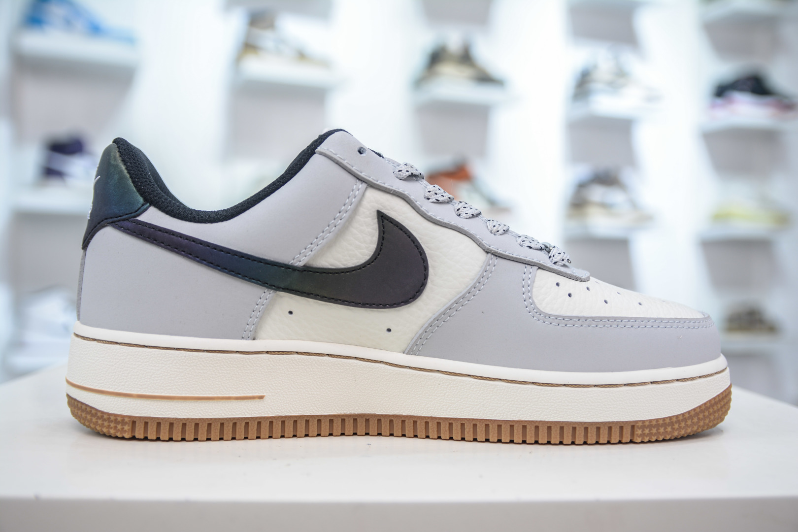 Nike Air Force 1 Low x Louis Vuitton Grey White Shoes 3 cmp i1753456654073 8922 0 2