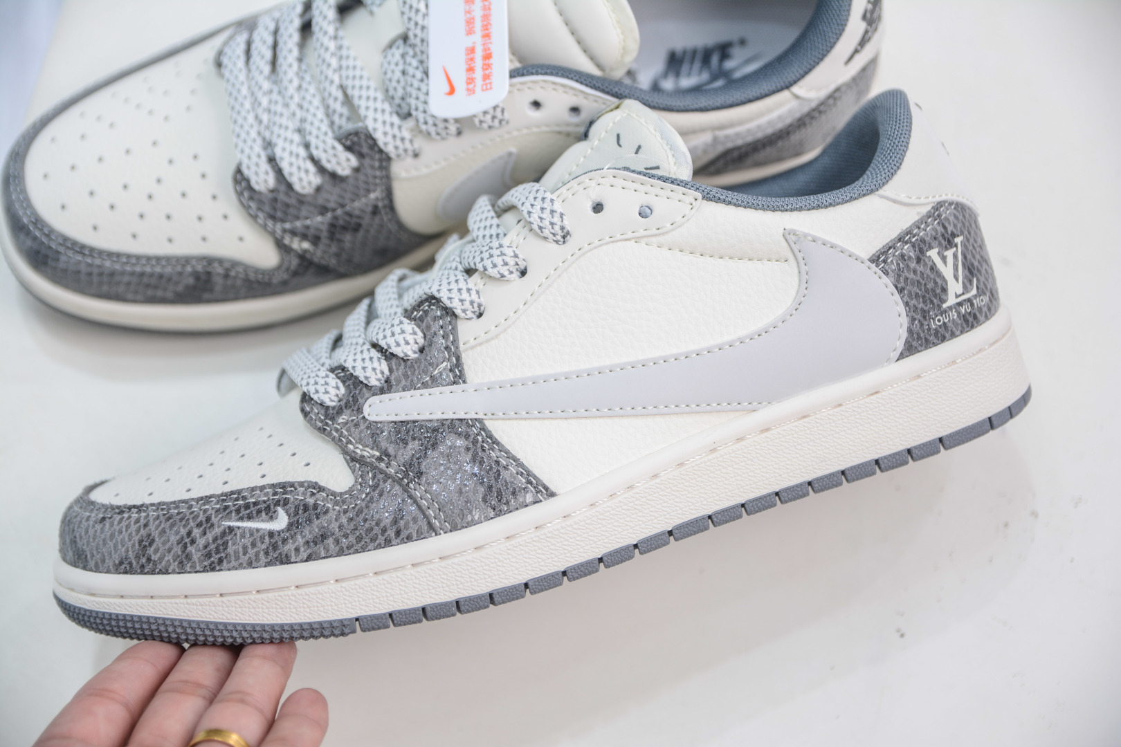 TS x Air Jordan x Louis Vuitton AJ1 Low - Snake Print Sneakers 7 cmp i1753456711661 7356 0 6