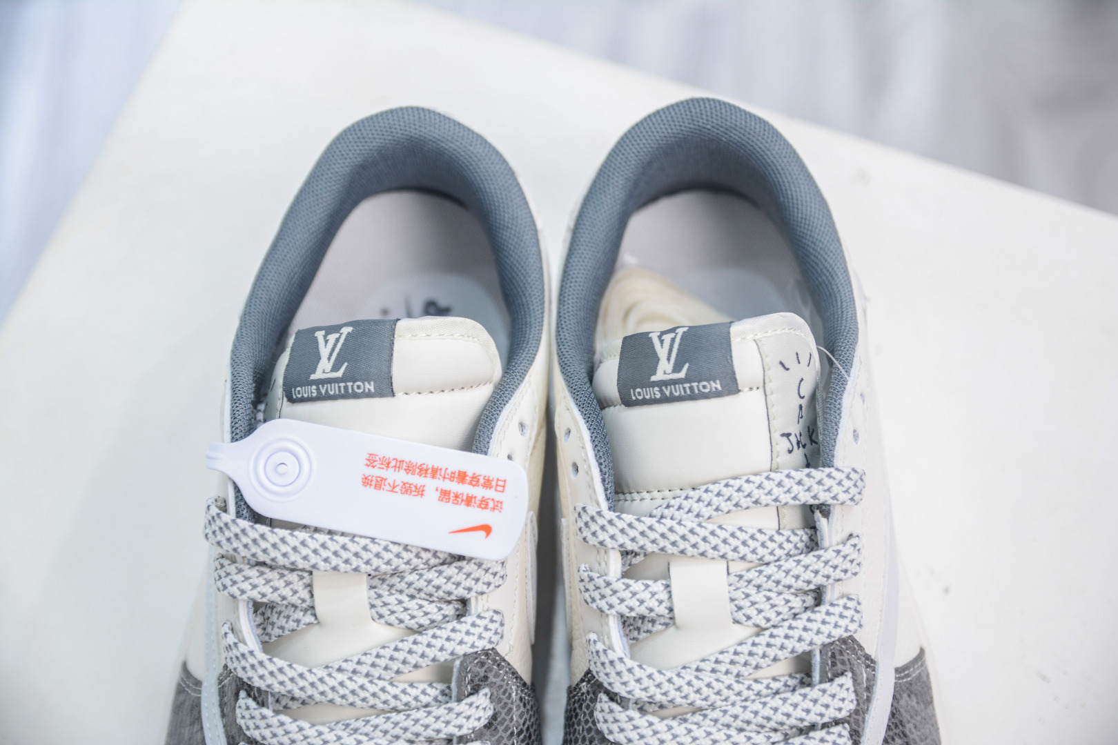 TS x Air Jordan x Louis Vuitton AJ1 Low - Snake Print Sneakers 8 cmp i1753456711664 6013 0 7