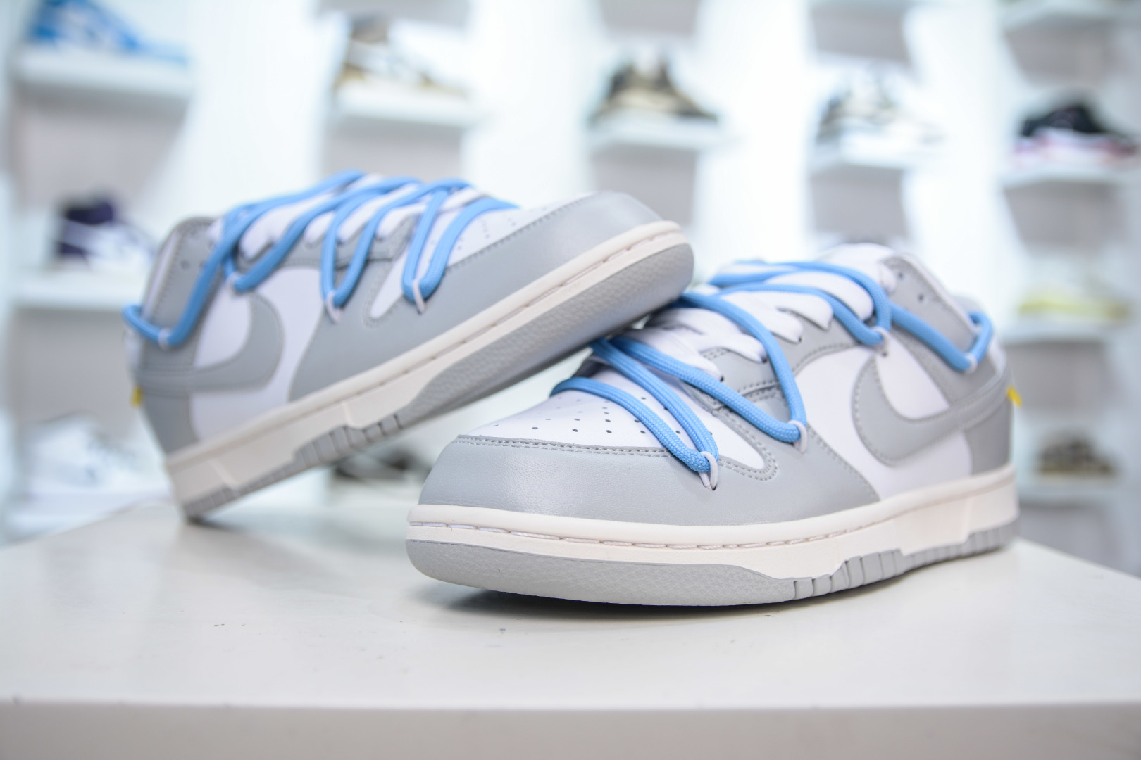Nike SB Dunk Low 灰白蓝绑带 DD1391-103