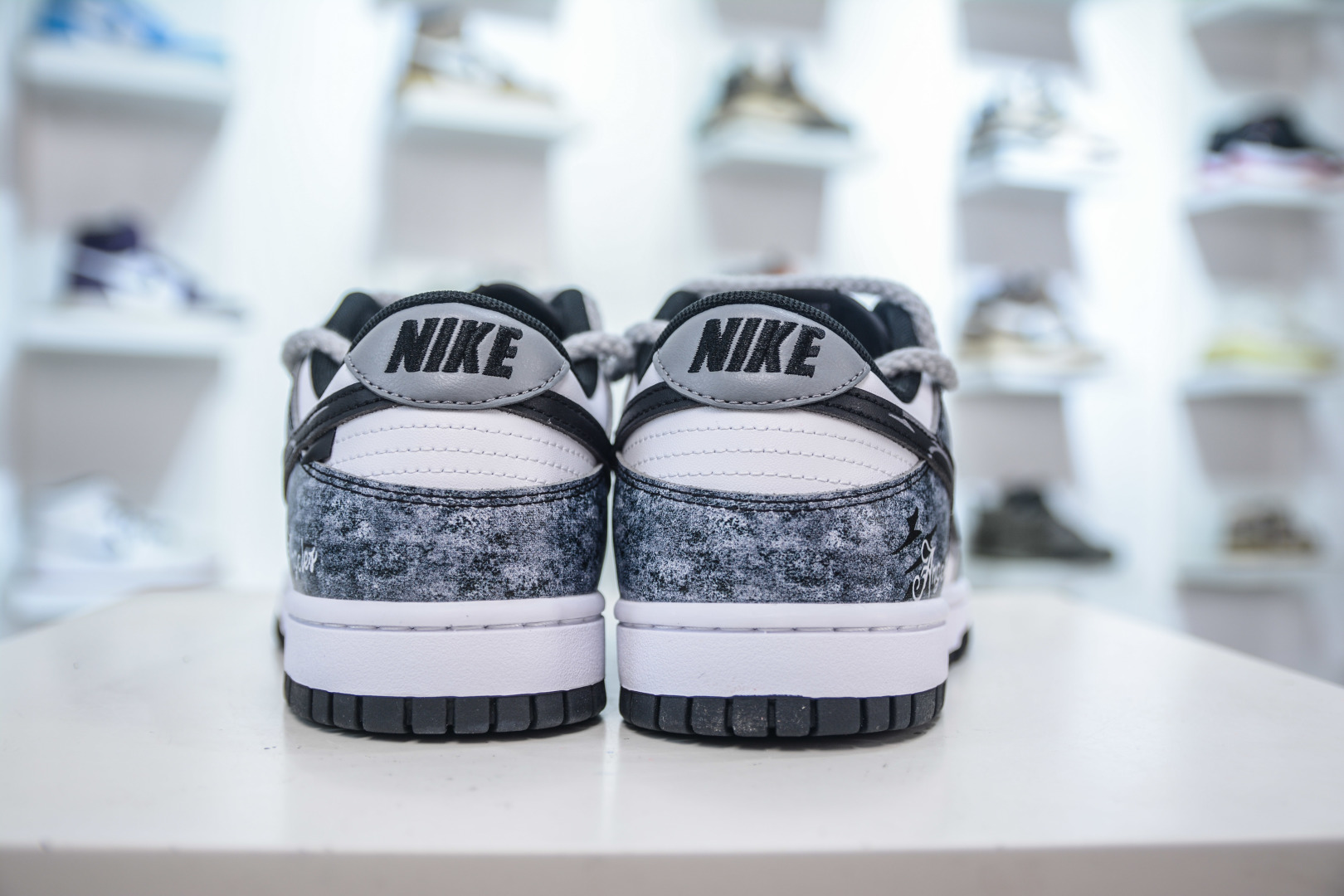 280 Nike SB Dunk Low 弑影灵契 黑白  DD1391-100