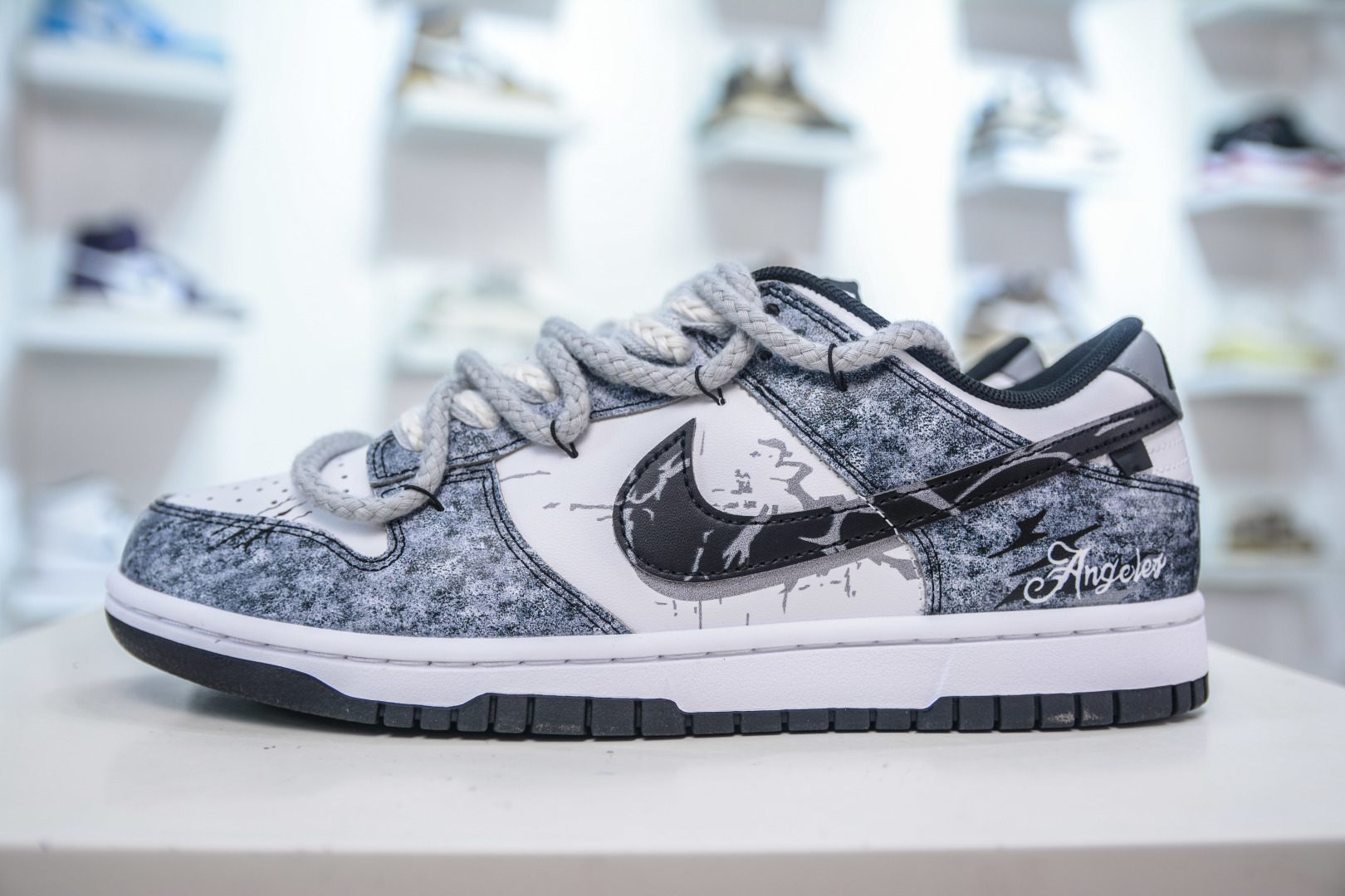 280 Nike SB Dunk Low 弑影灵契 黑白  DD1391-100