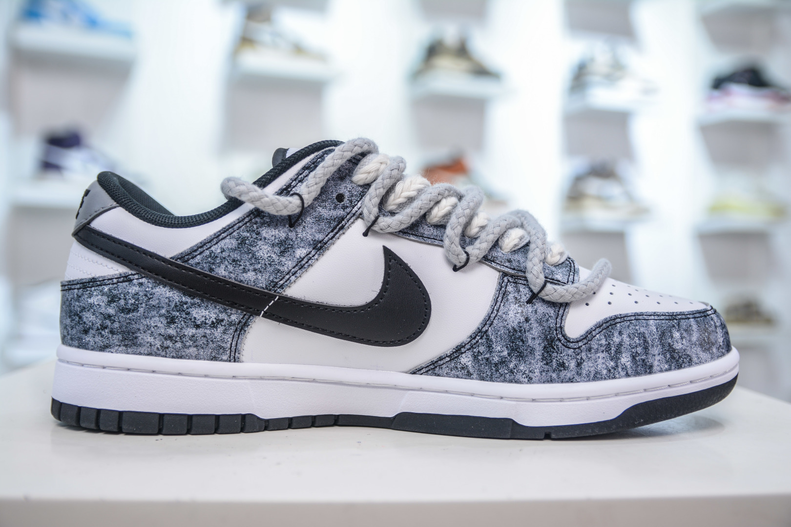 280 Nike SB Dunk Low 弑影灵契 黑白  DD1391-100