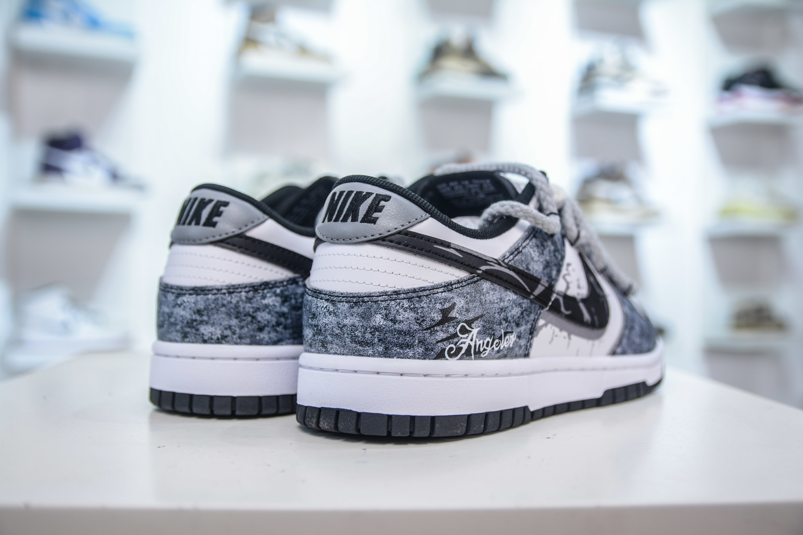 280 Nike SB Dunk Low 弑影灵契 黑白  DD1391-100