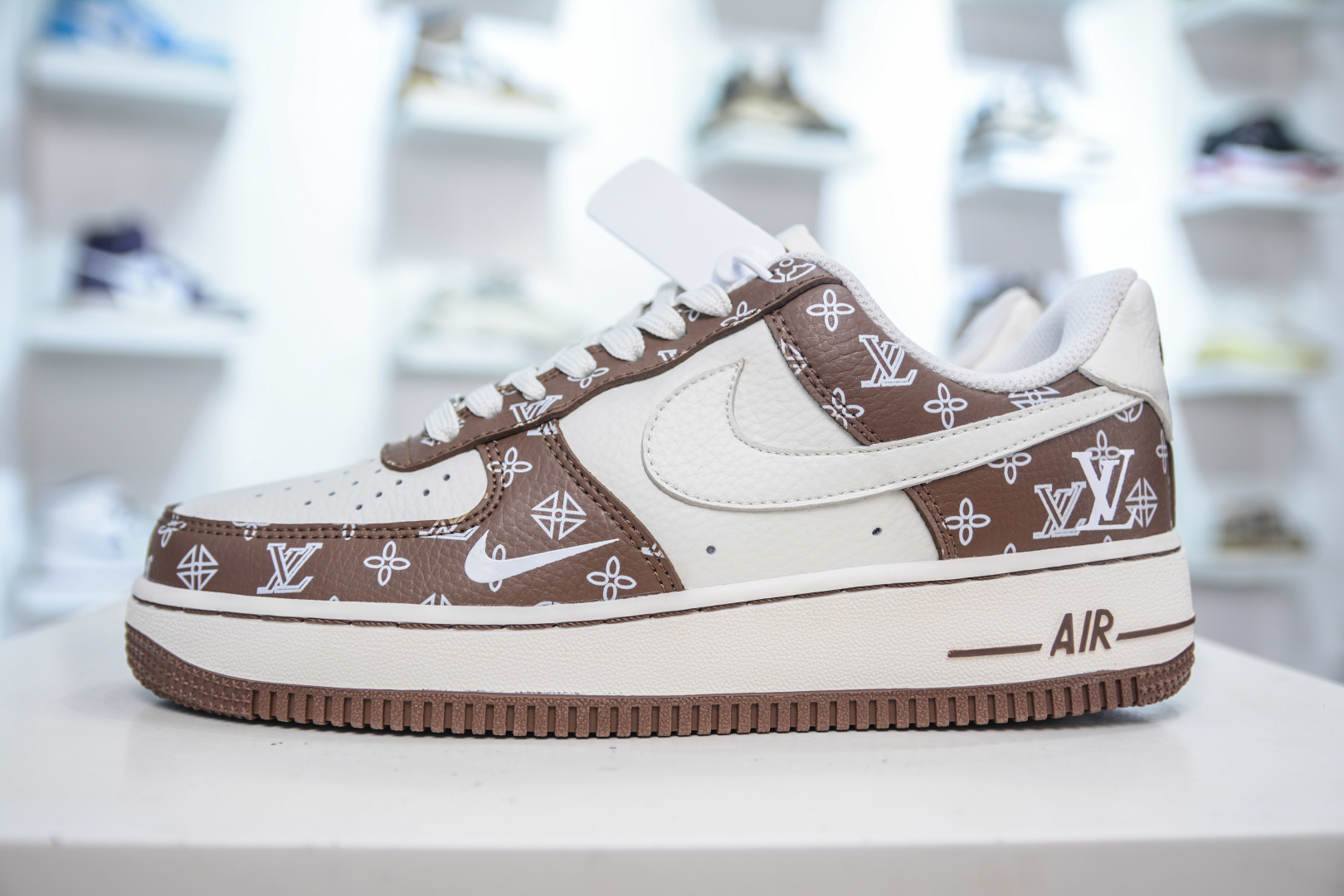 Louis Vuittx NIke Air Force 1 LV联名-奶白棕 LW9279-018