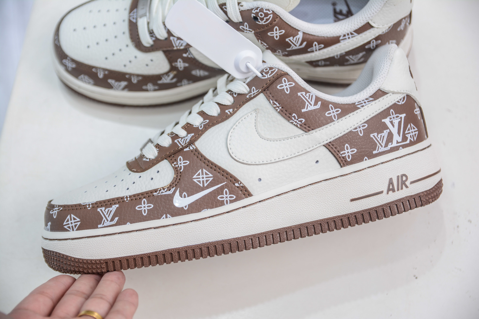 Louis Vuittx NIke Air Force 1 LV联名-奶白棕 LW9279-018