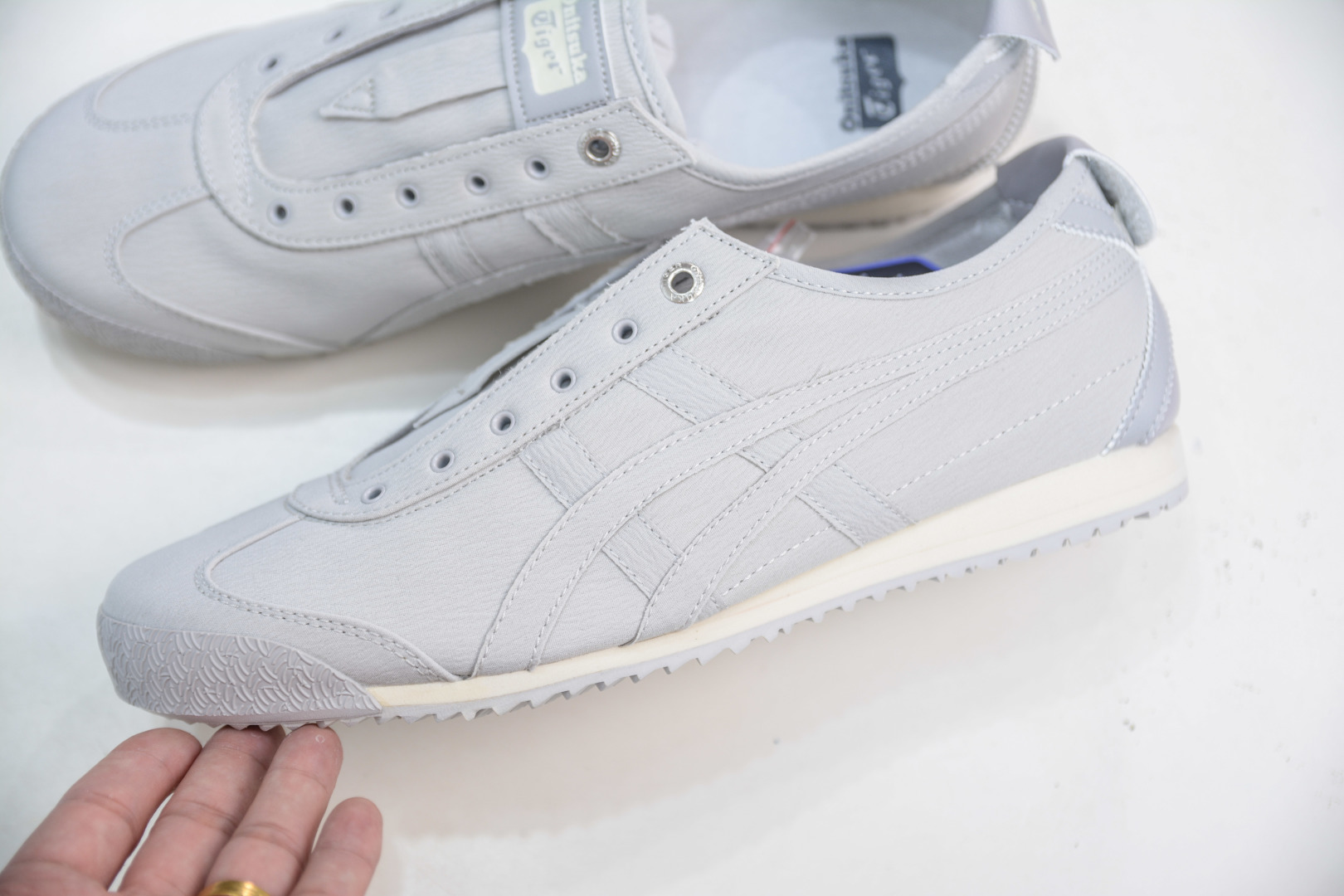 Onitsuka Tiger Mexico 66 SD: Low-Top Retro Leather Sneakers - Classic Style 7 cmp i1753627577707 2053 0 6