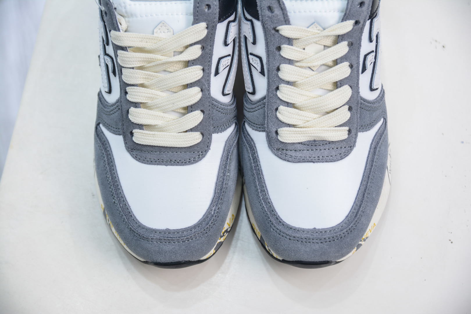 Premiata Low-Top Versatile Sneakers - Italian Luxury Craftsmanship 9 cmp i1753628541793 18 0 8