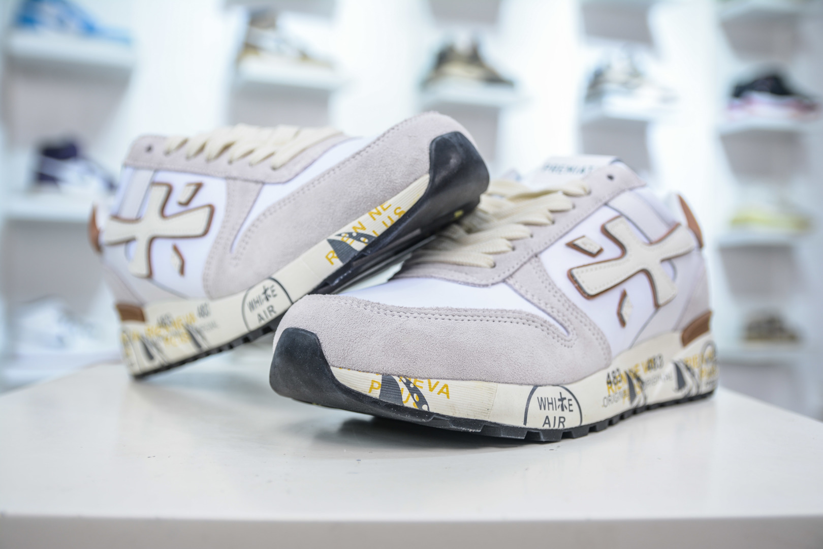 Premiata Low-Top Sneakers: Italian Craftsmanship, Versatile Style, Comfortable Fit 4 cmp i1753628587216 530 0 3