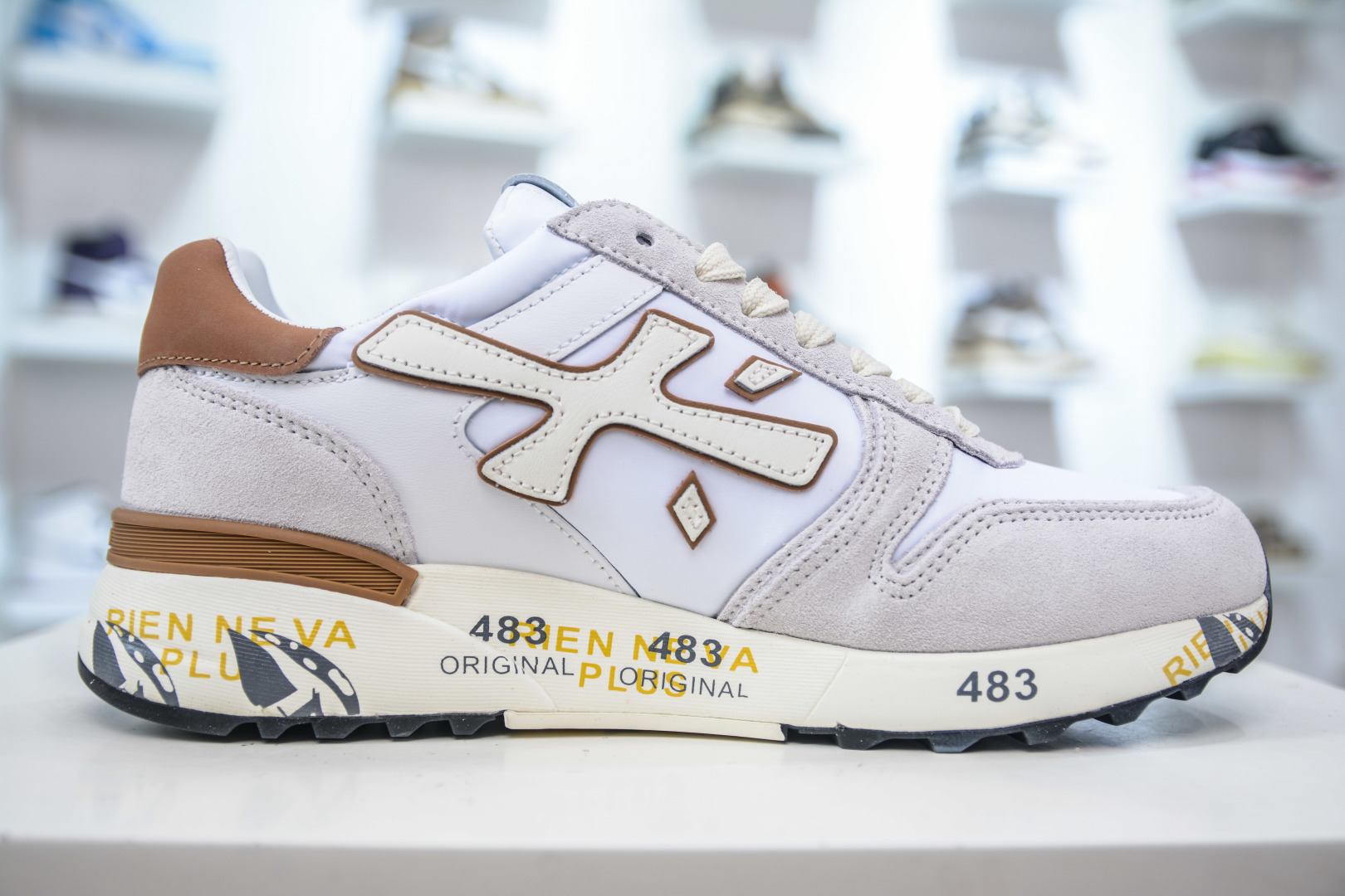 Premiata Low-Top Sneakers: Italian Craftsmanship, Versatile Style, Comfortable Fit 3 cmp i1753628588054 1382 0 2