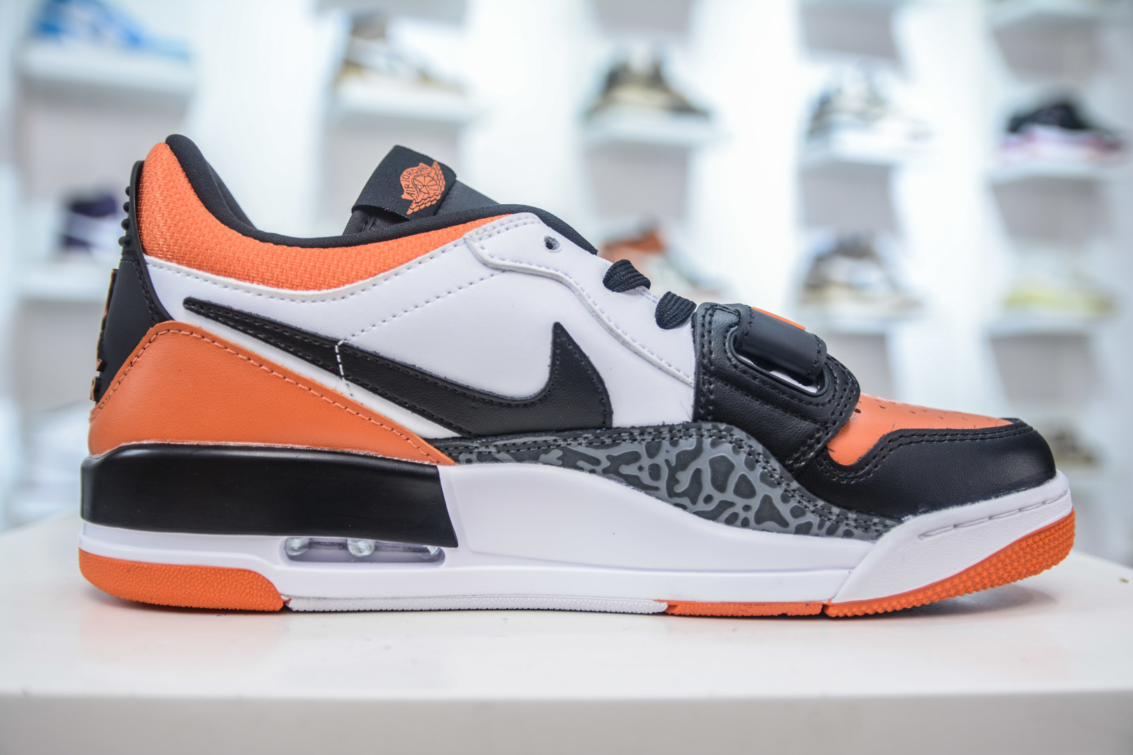 Air Jordan Legacy 312 Low Black/White/Orange Men's Shoe CD7069-118 4 cmp i1753629323683 7706 0 2