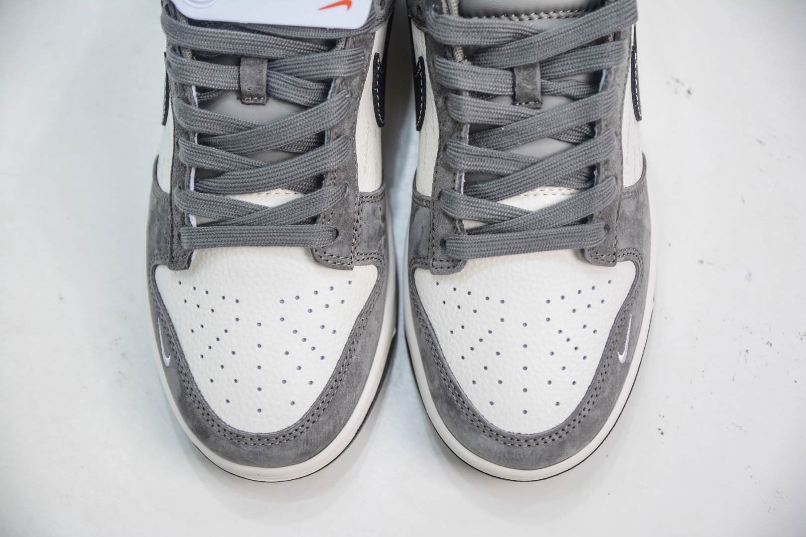 Nike SB Dunk Low x Balenciaga White Grey Black Hook, Premium Quality Sneakers 10 cmp i1753629458816 5893 0 8