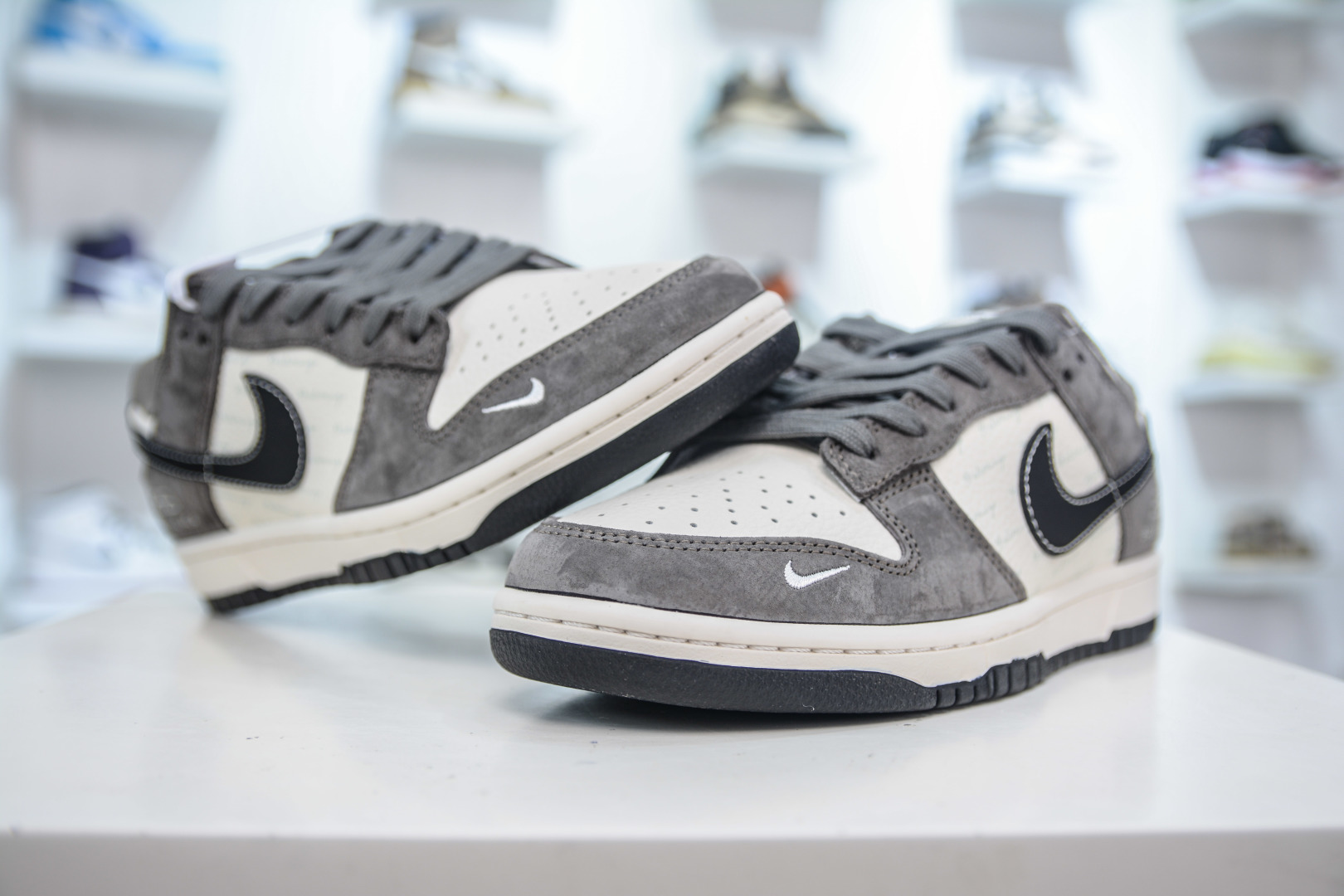 Nike SB Dunk Low x Balenciaga White Grey Black Hook, Premium Quality Sneakers 5 cmp i1753629458821 3427 0 3