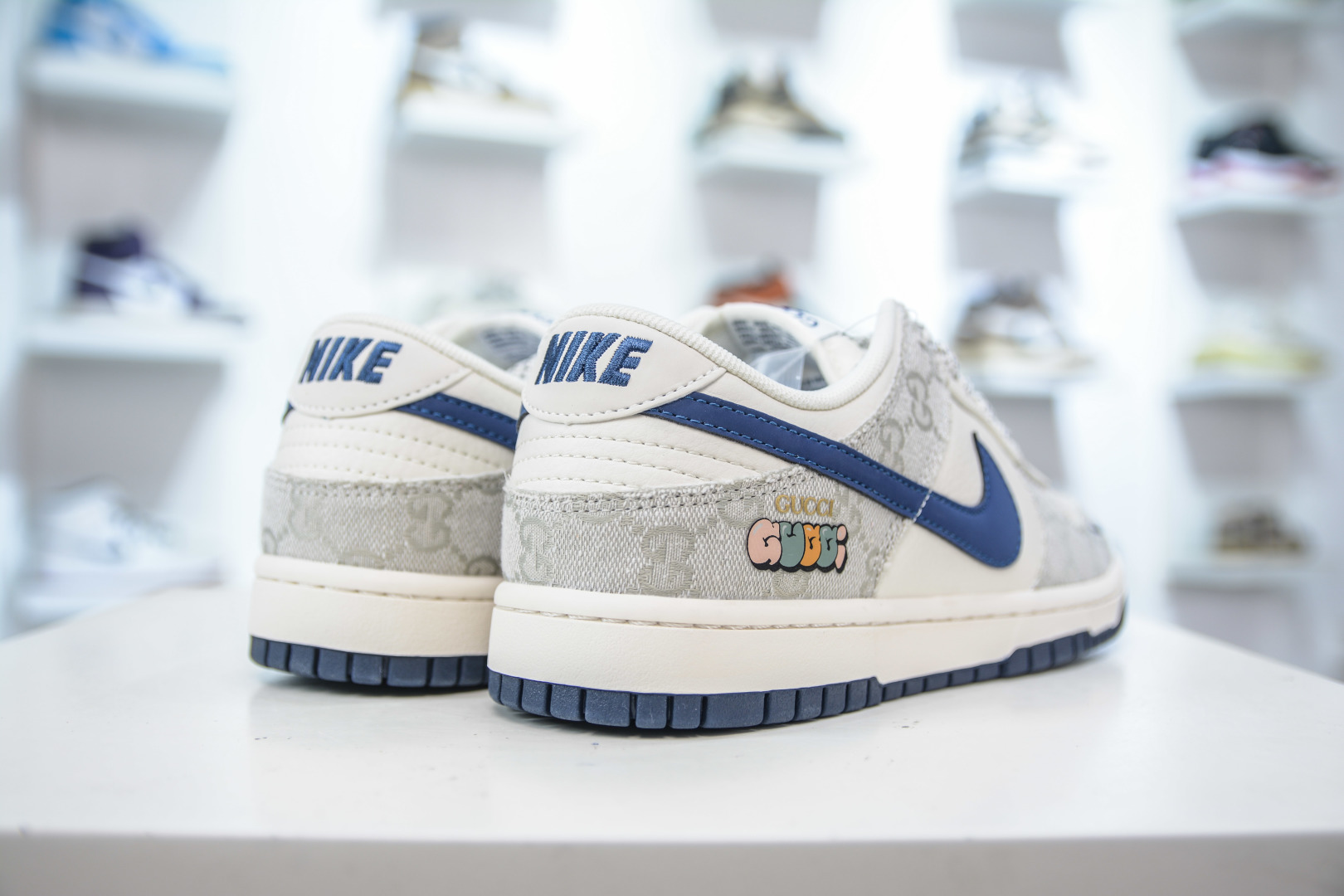 Nike SB Dunk Low x Gucci Collaboration Sneakers - Gray and Blue 6 cmp i1753629662489 2858 0 5