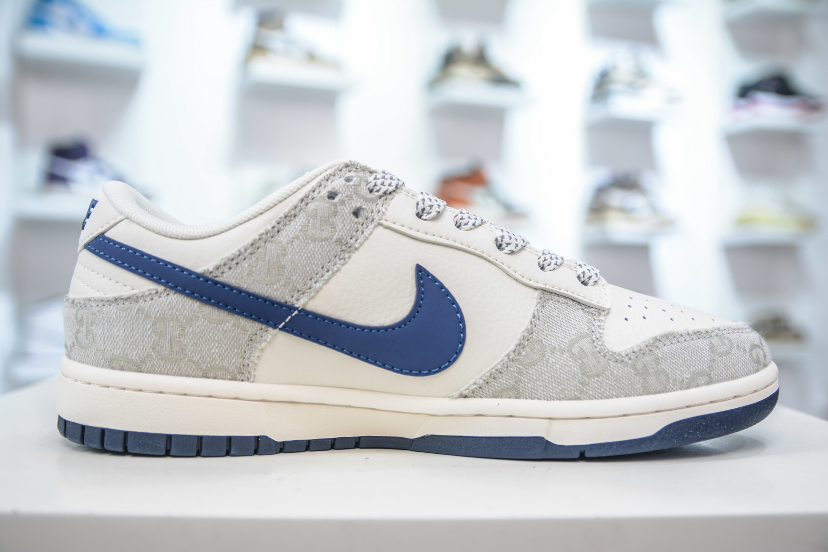 Nike SB Dunk Low x Gucci Collaboration Sneakers - Gray and Blue 3 cmp i1753629663717 4352 0 2