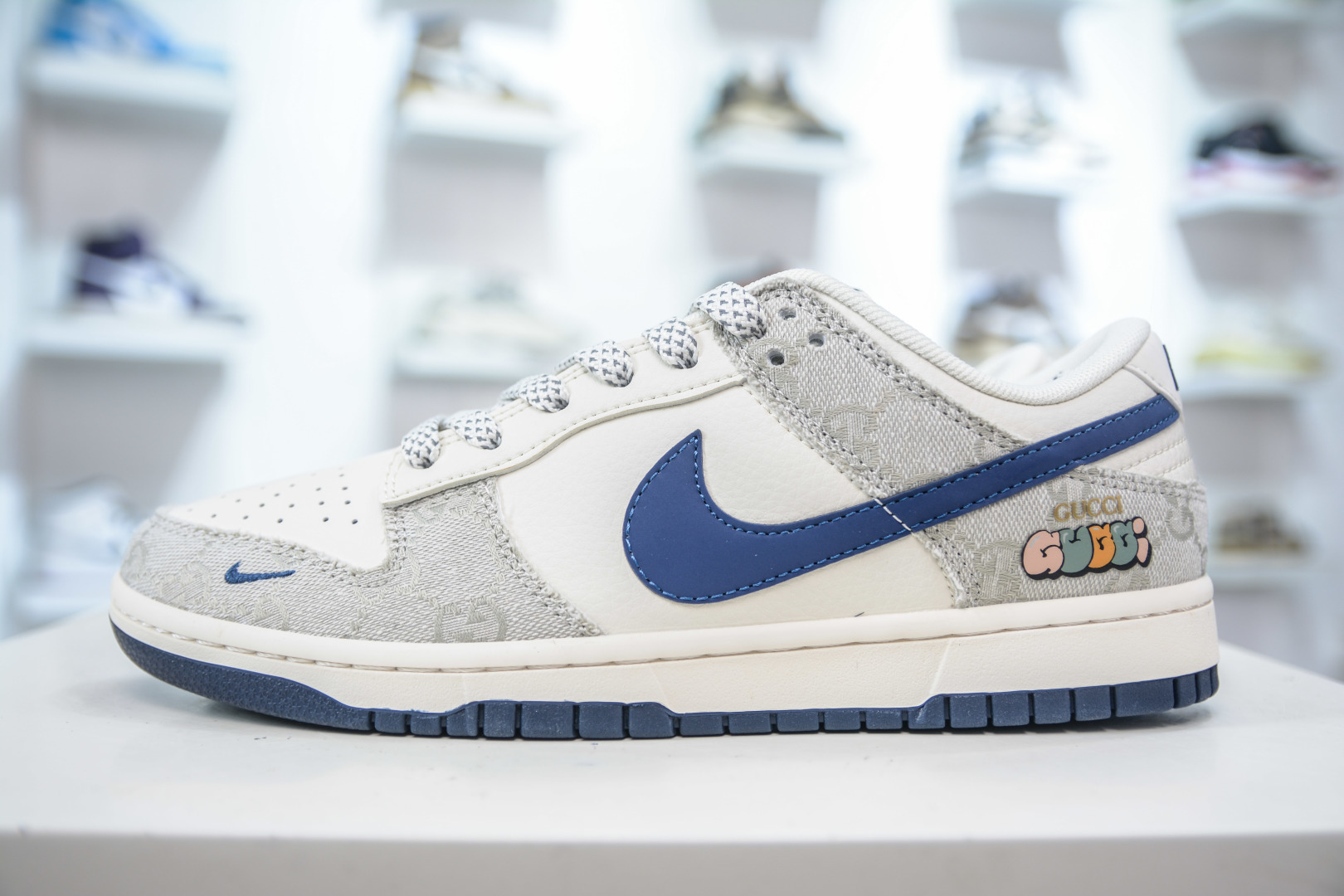 Nike SB Dunk Low x Gucci Collaboration Sneakers - Gray and Blue 1 cmp i1753629663718 4229 0 0