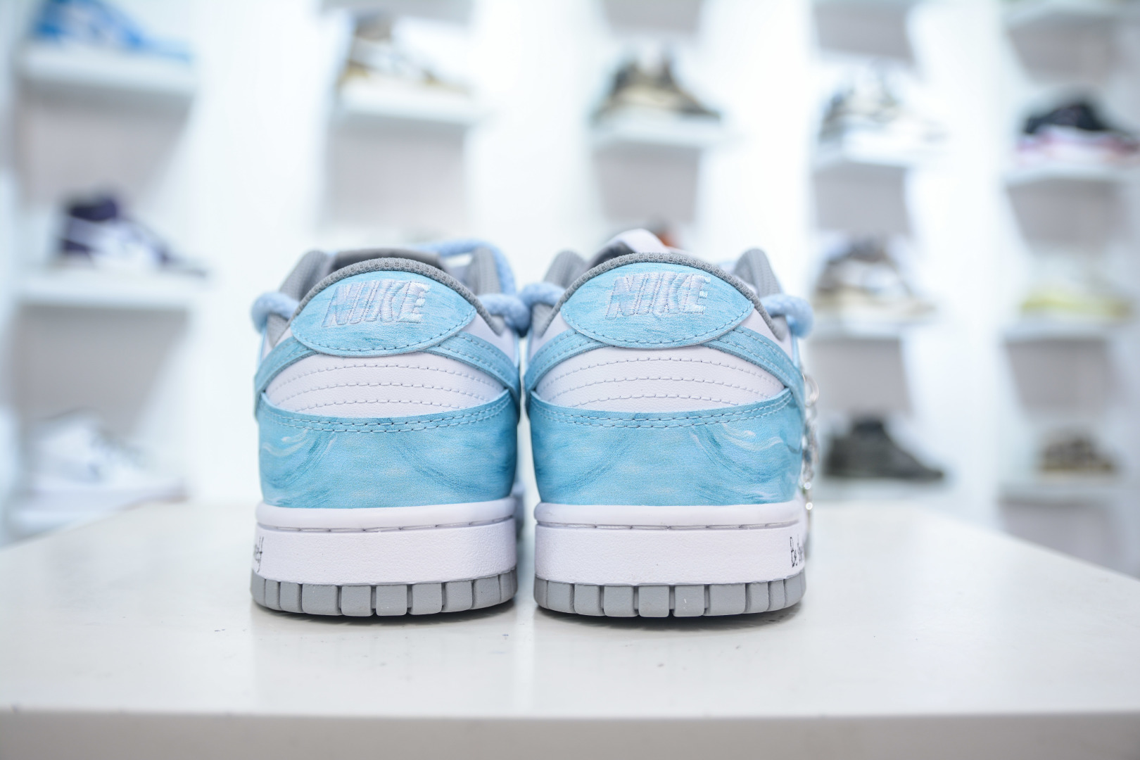 Nike SB Dunk Low 白蓝绑带 DV0833-113