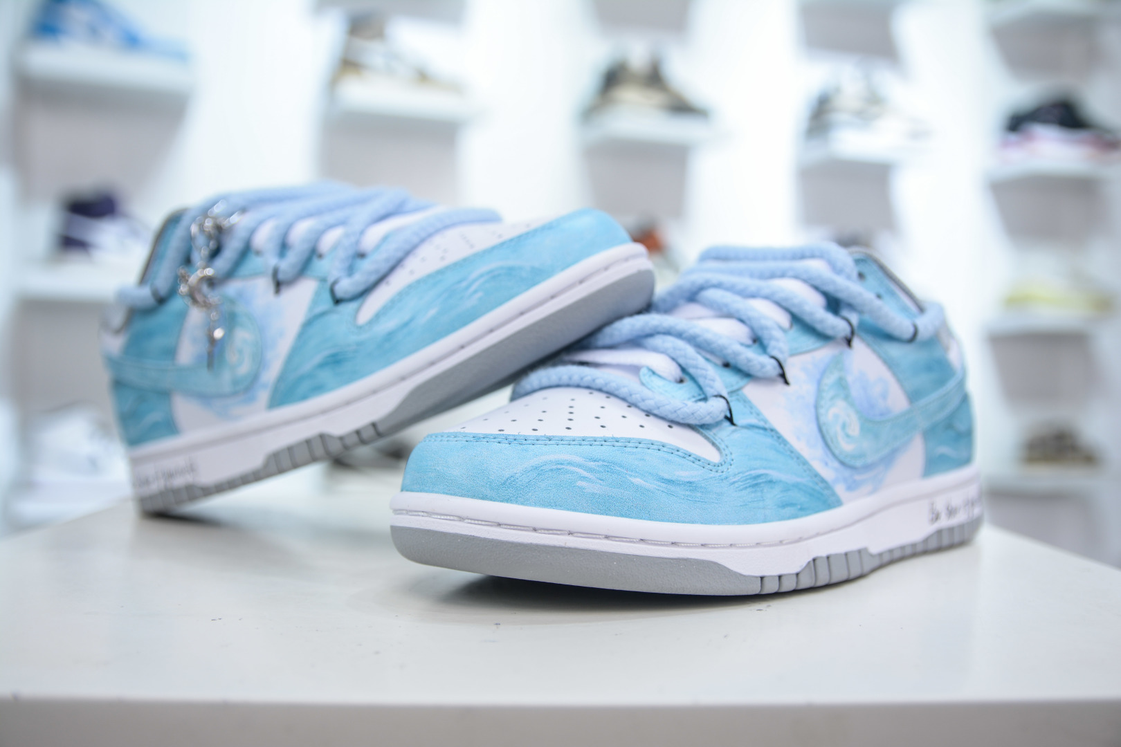 Nike SB Dunk Low 白蓝绑带 DV0833-113