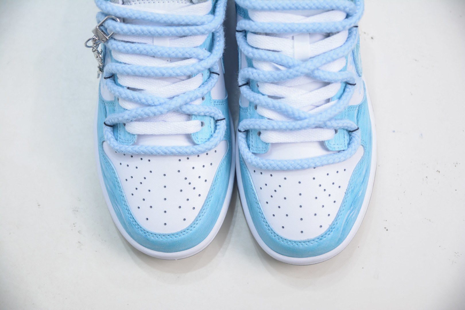Nike SB Dunk Low 白蓝绑带 DV0833-113